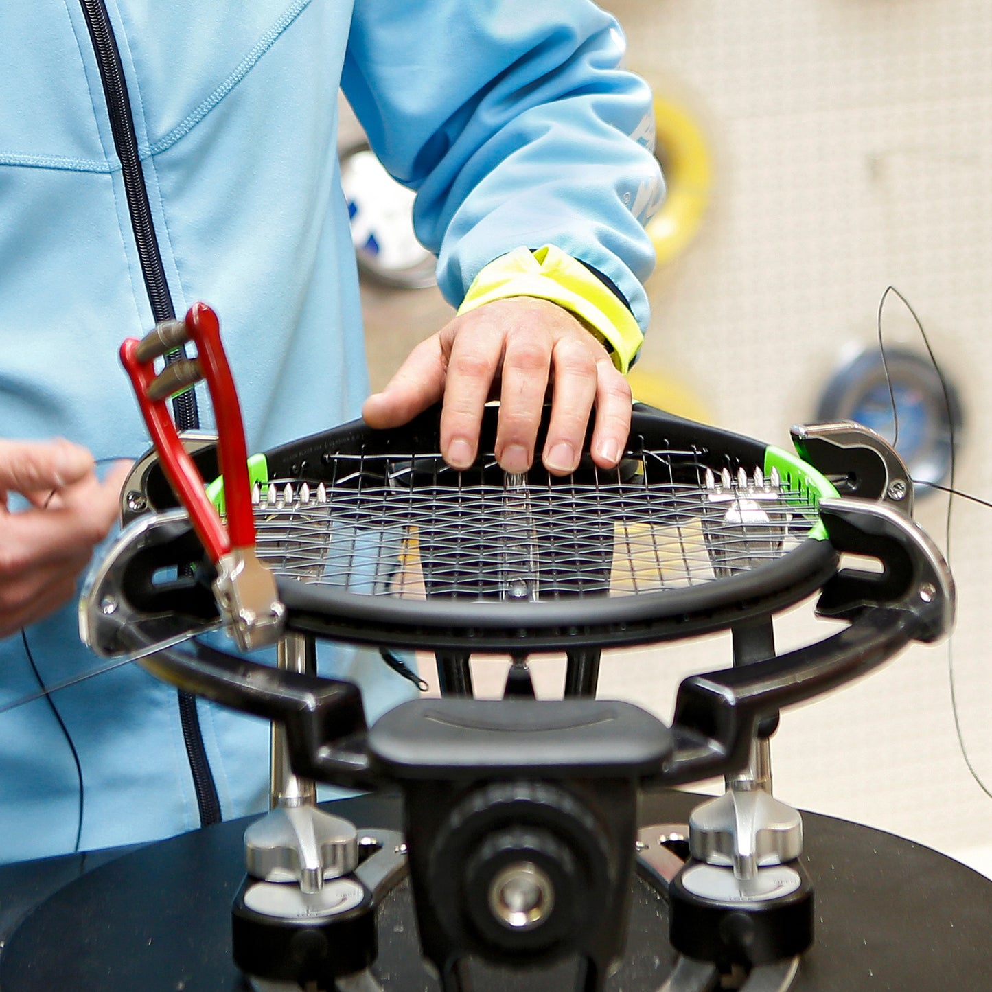 Tennis-Point Services Stringing Service Tennis-Point Services Stringing Service
