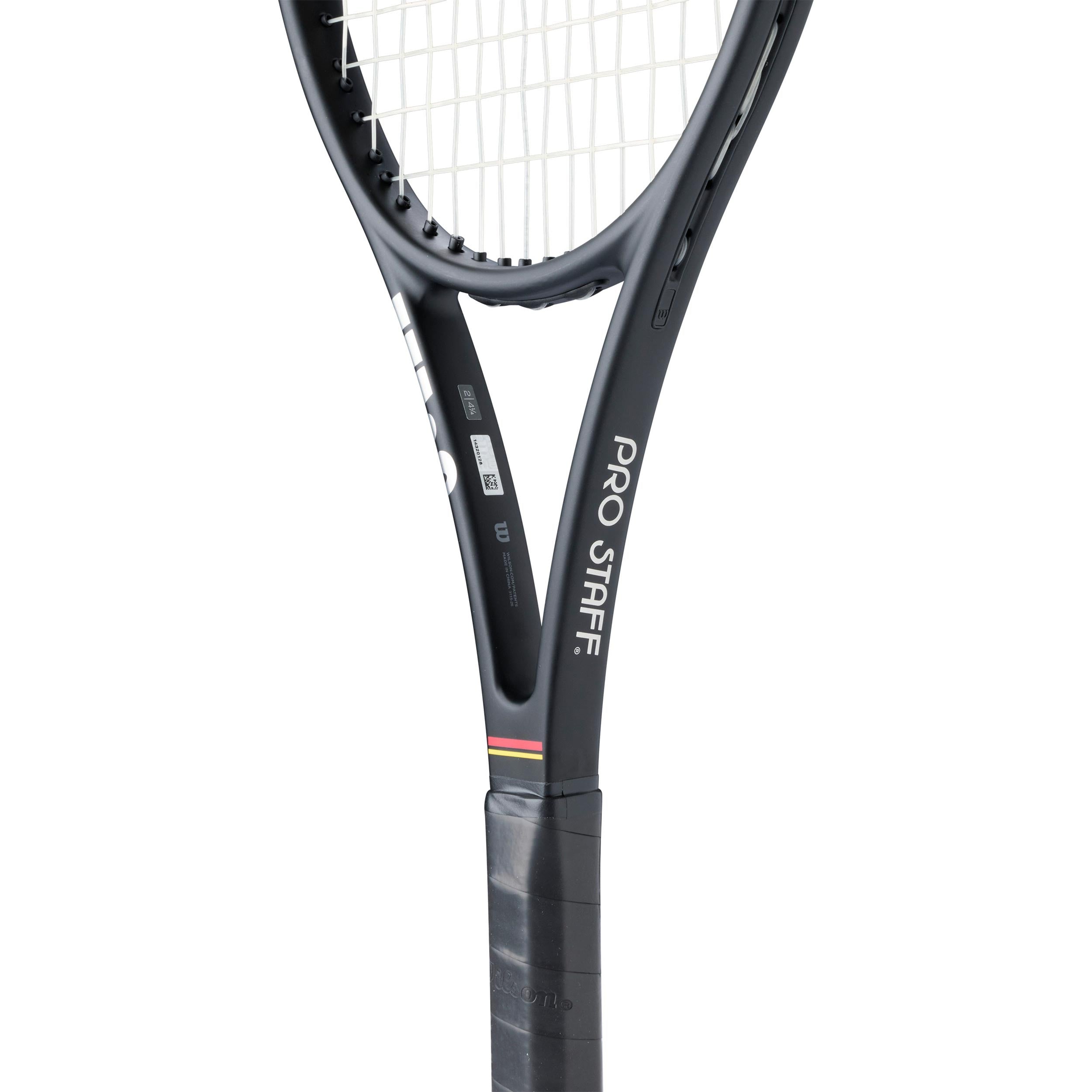 Pro Staff 97 L Classic Tour racket unstrung | Tennis-Point