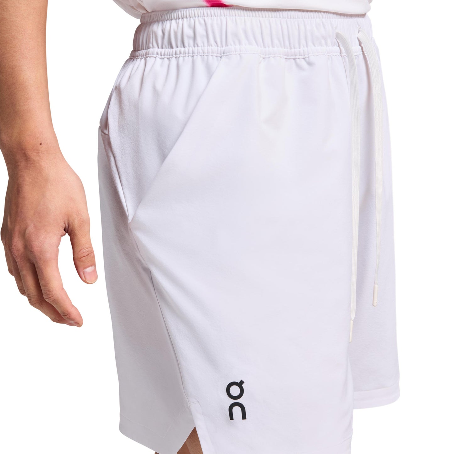 On Court Shorts Men-White