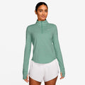 light green_5810
