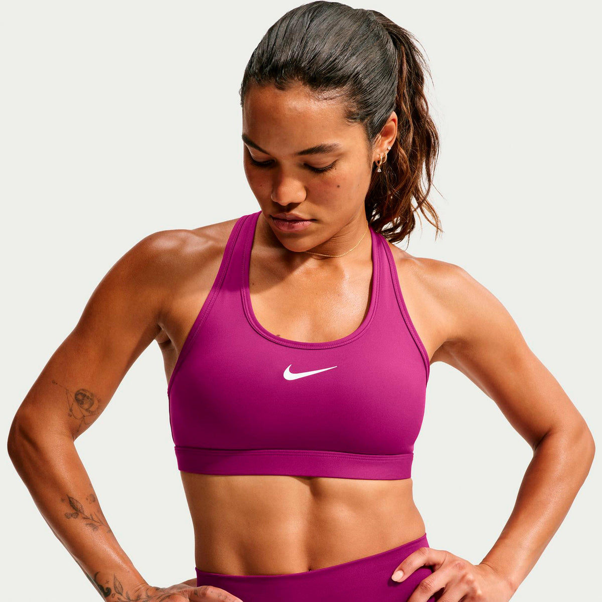 Nike Swoosh Medium Sports bras Women - berry, berry