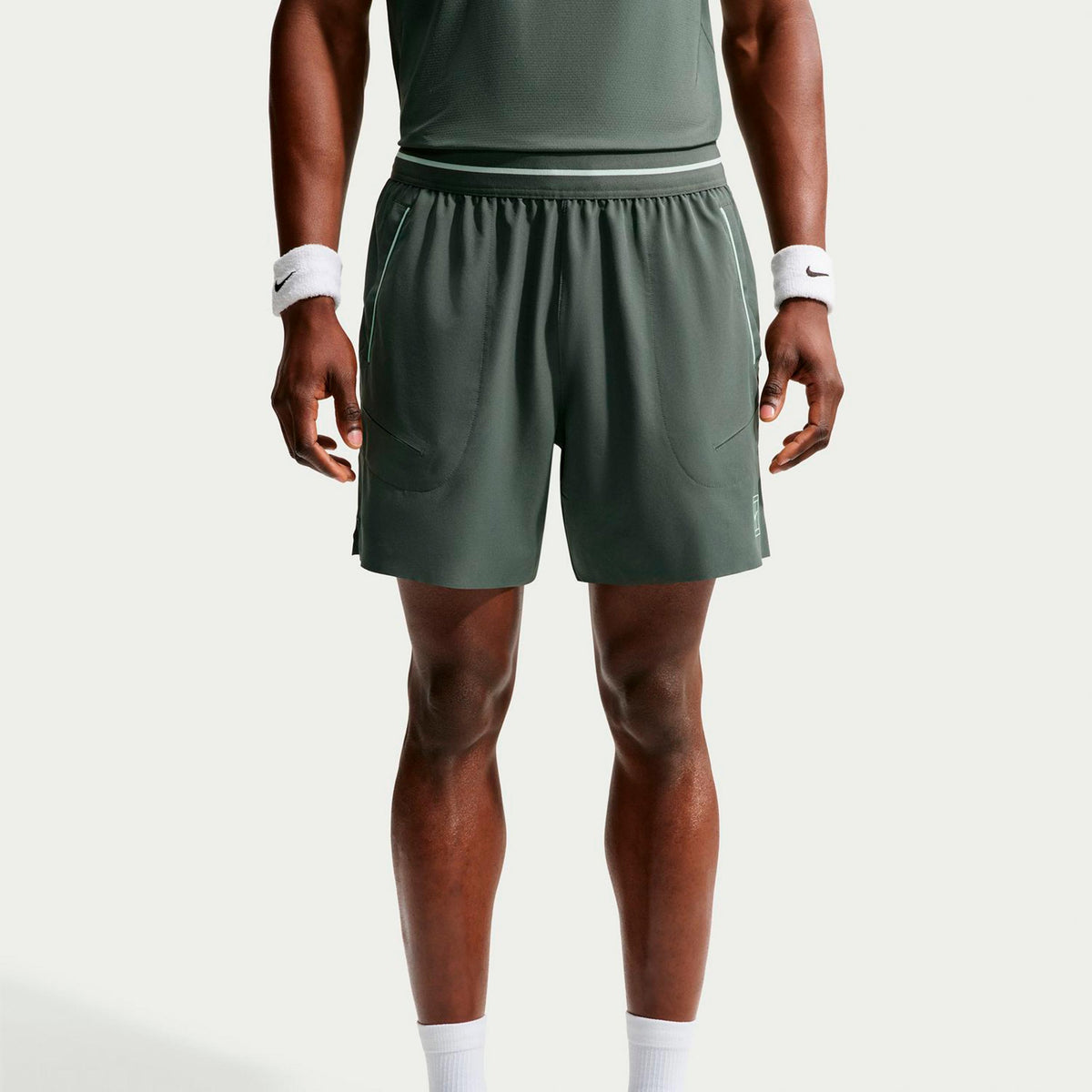 Nike Jannik Sinner Court Dri-FIT Advantage 6in Shorts Men - grey-green