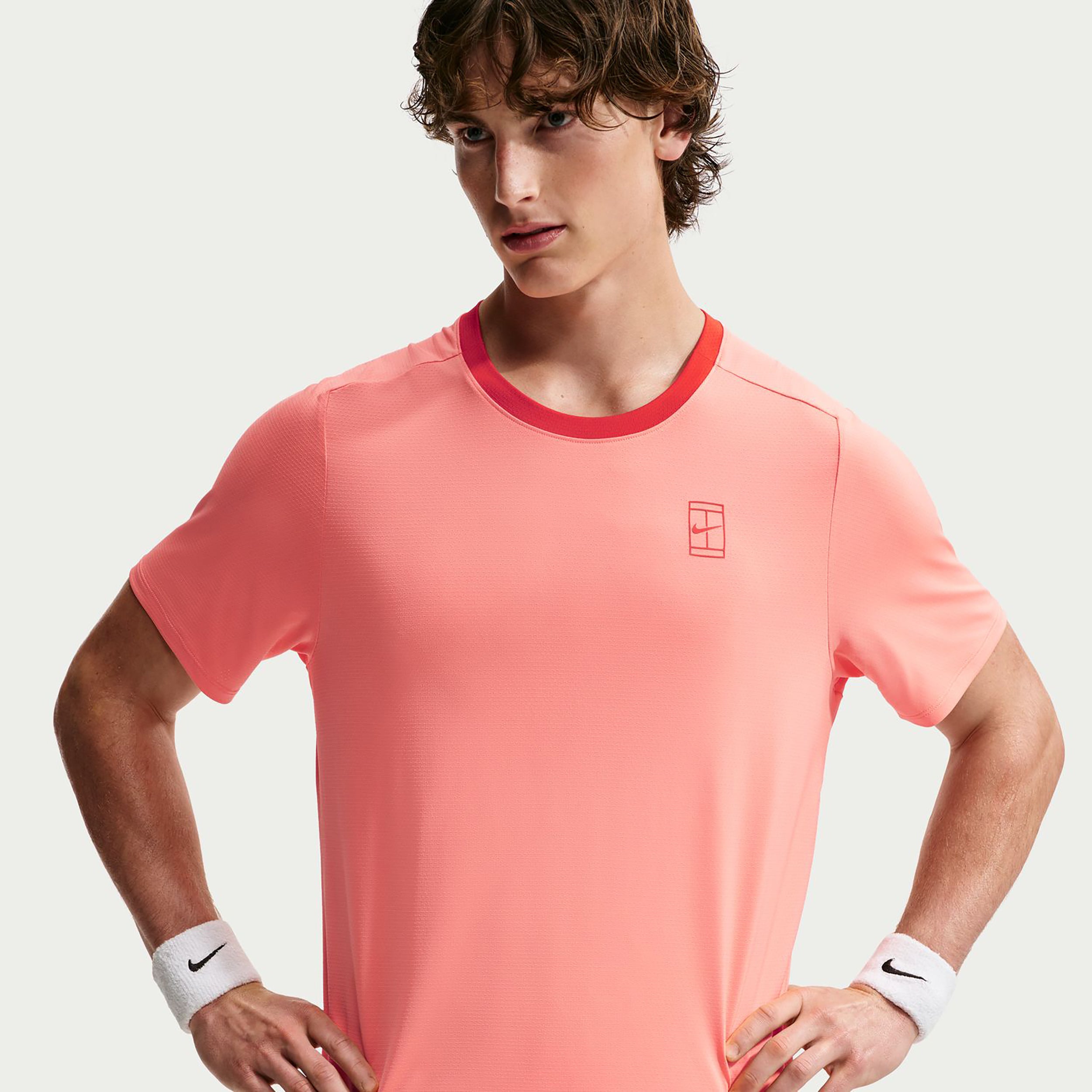 Nike Carlos Alcaraz Court Dri-FIT Advantage T-Shirt Men - coral