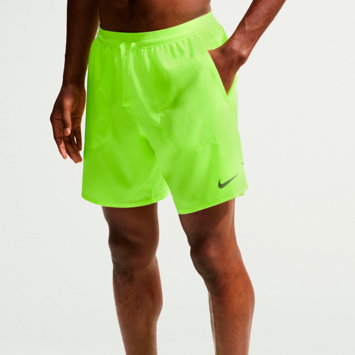 Nike STRIDE 7IN Running shorts Men - neon yellow, silver