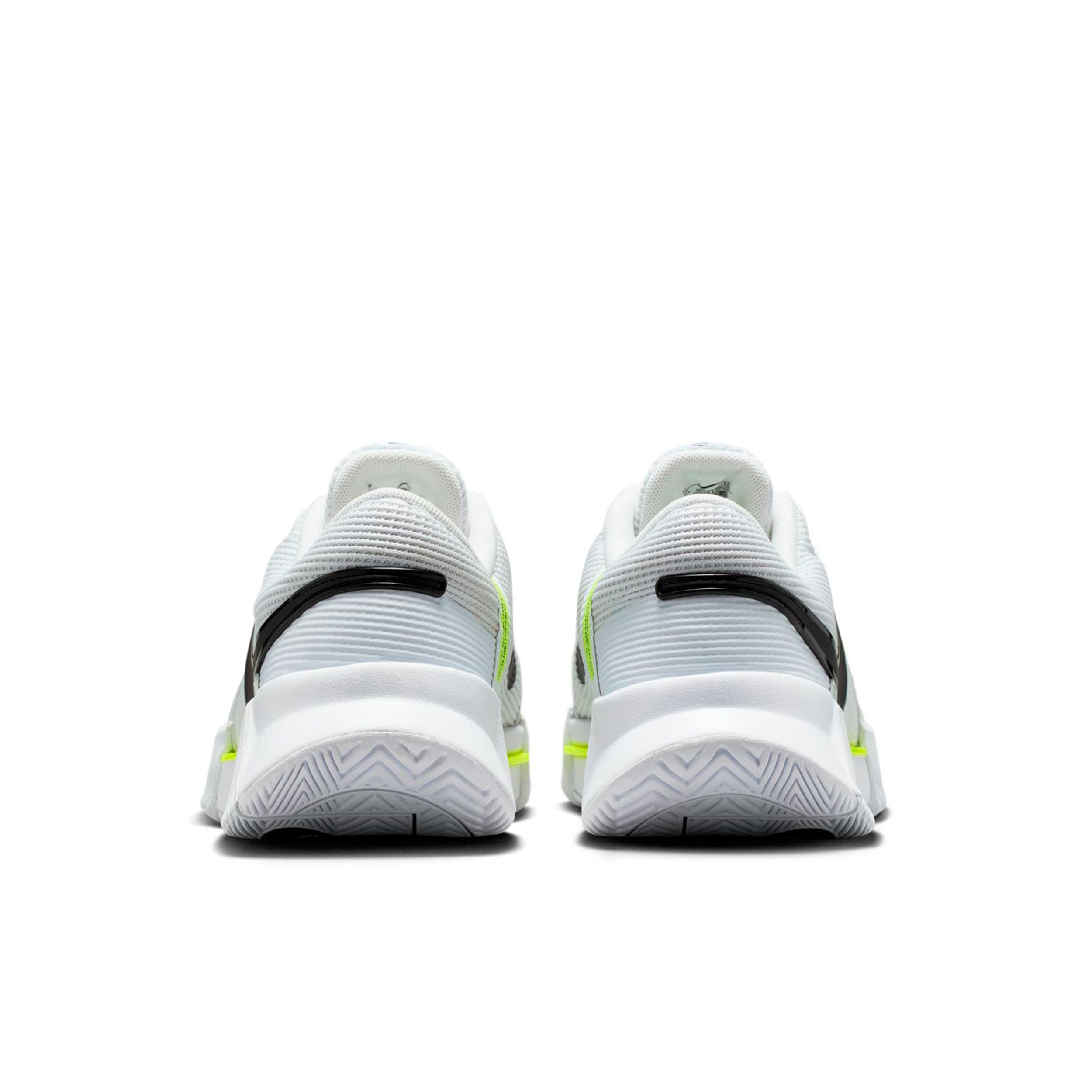 Zoom Gp Challenge 1.5 Prm All court shoe Women-white, black