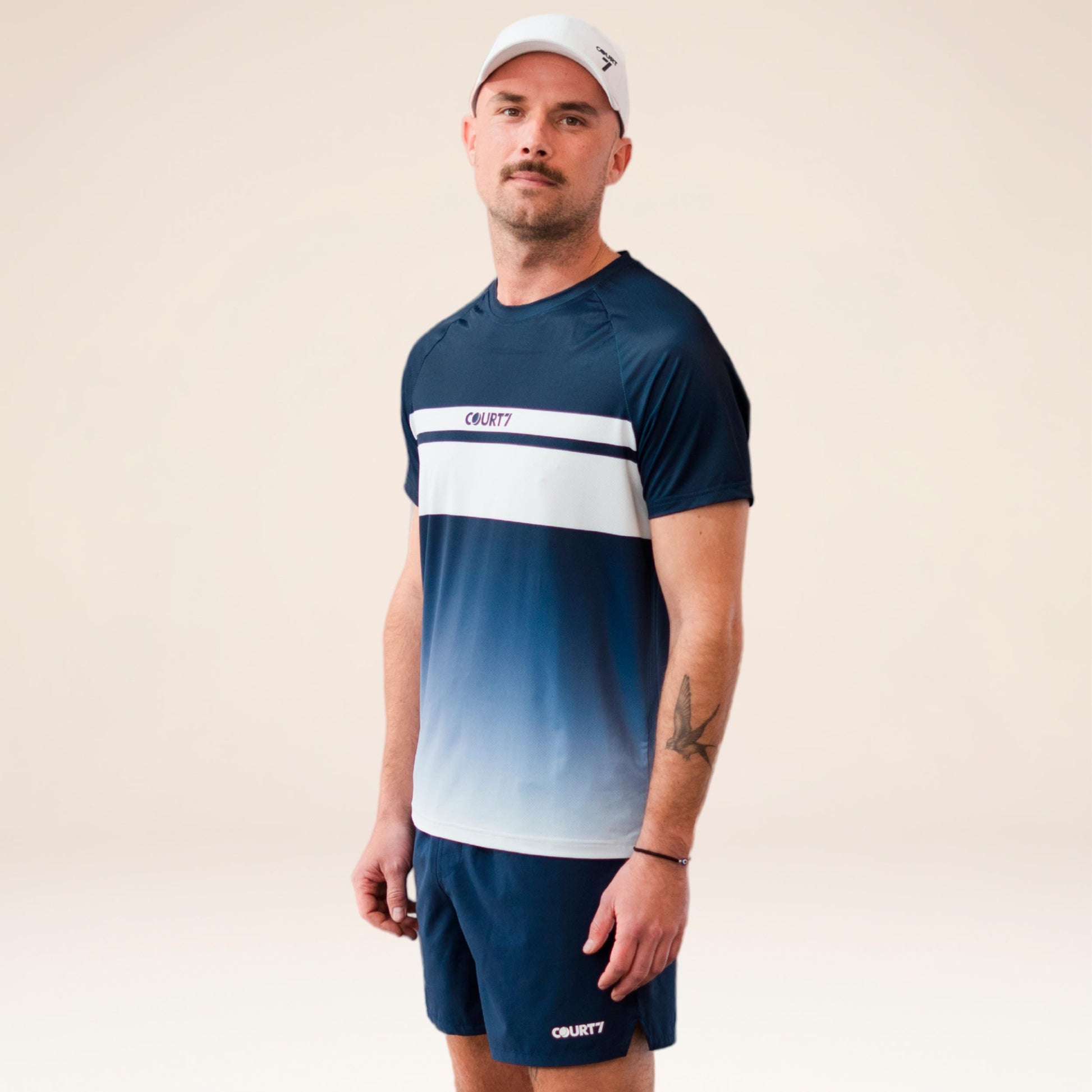 COURT7 Performance Gradient Stripe T-Shirt Men - blue