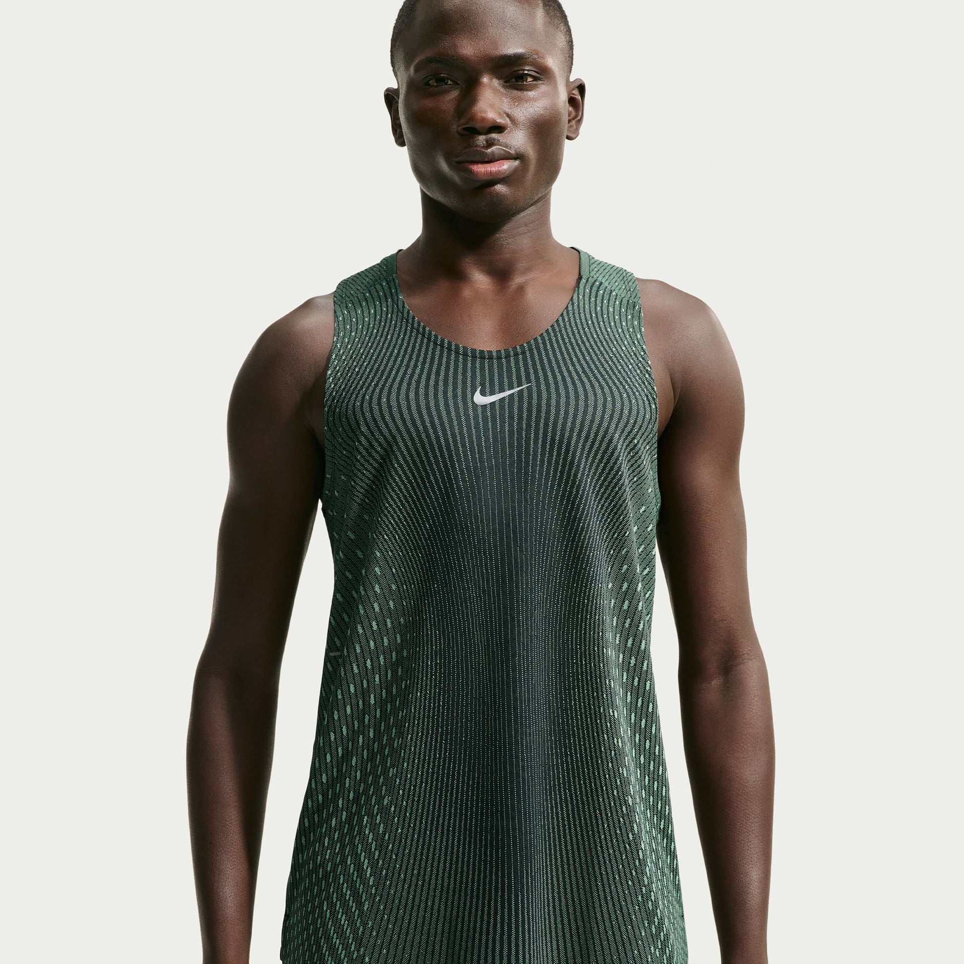 Nike Stride  Running shirt Men - olive, silver