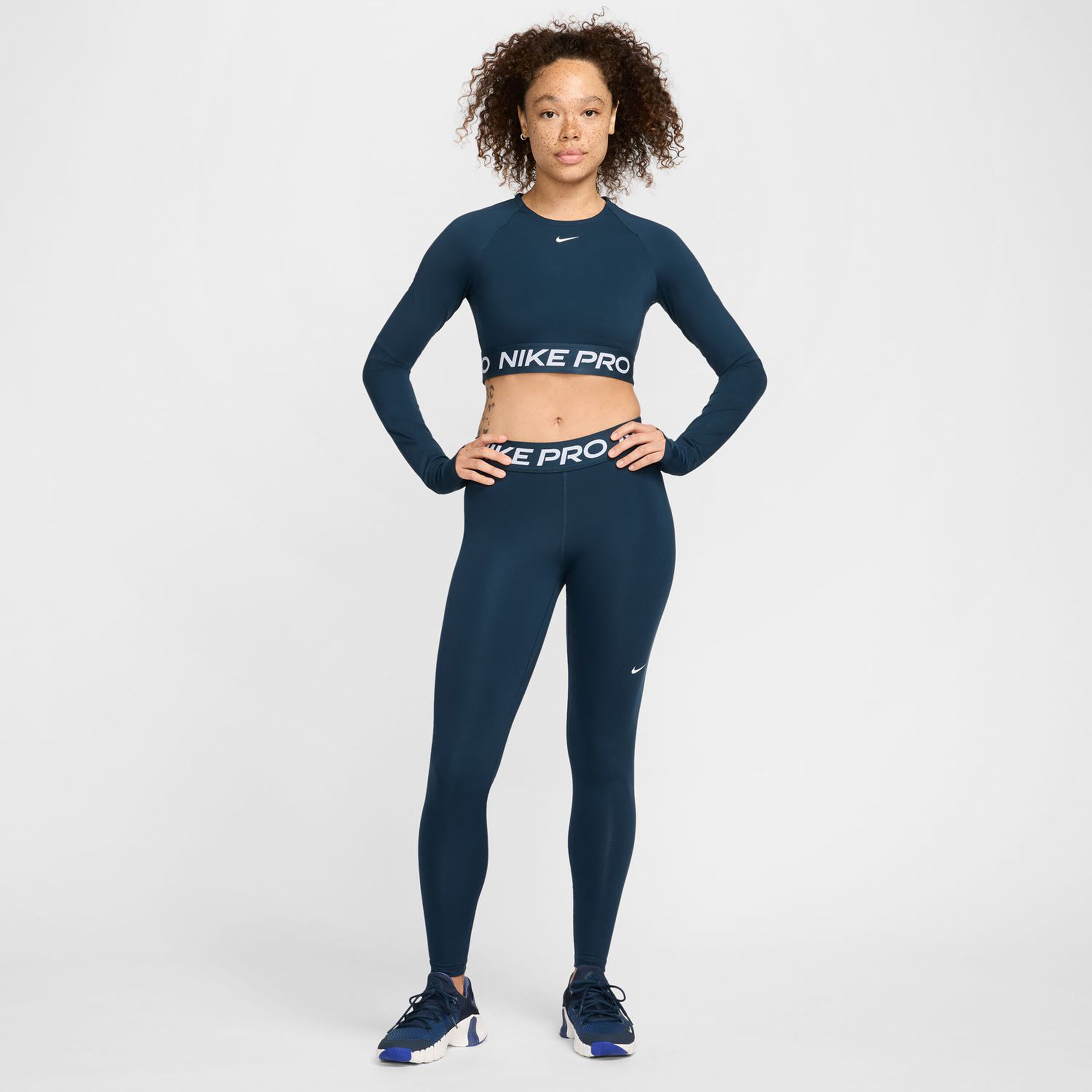 Buy Nike Mid Rise Mesh Paneled Tight Women Dark Blue White online Tennis Point UK