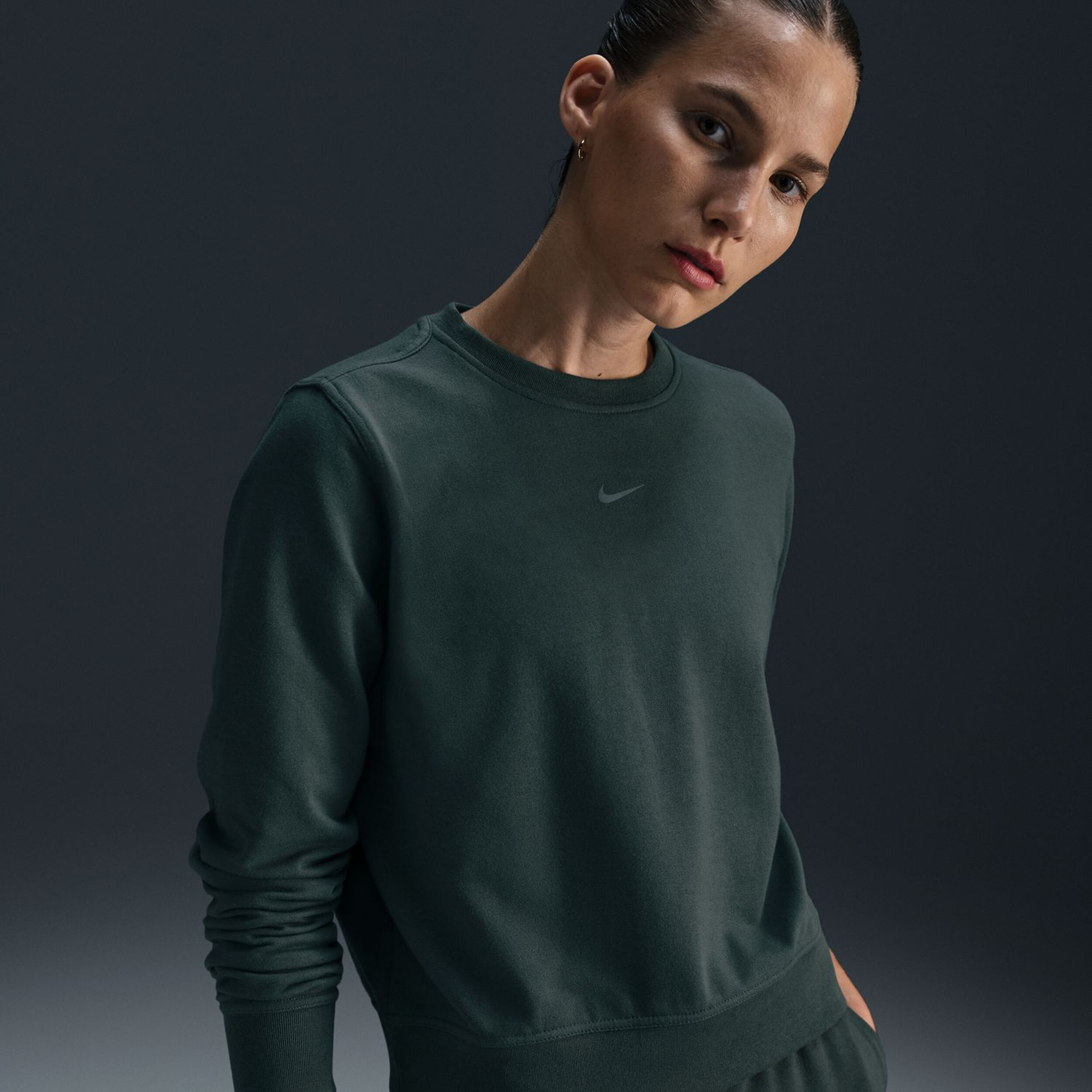 One Dri Fit Crew Sweatshirt Women Green Black