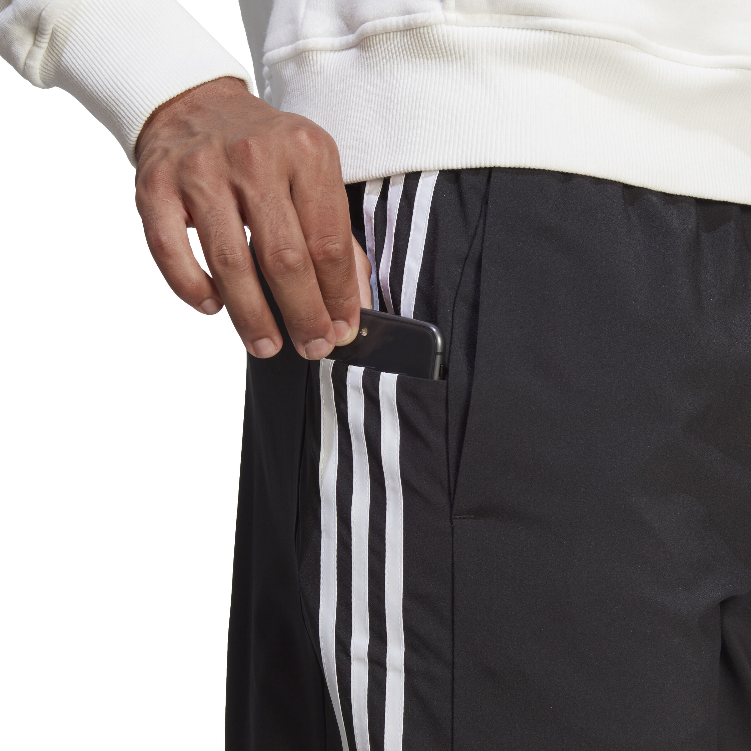 Short adidas chelsea essentials cheap