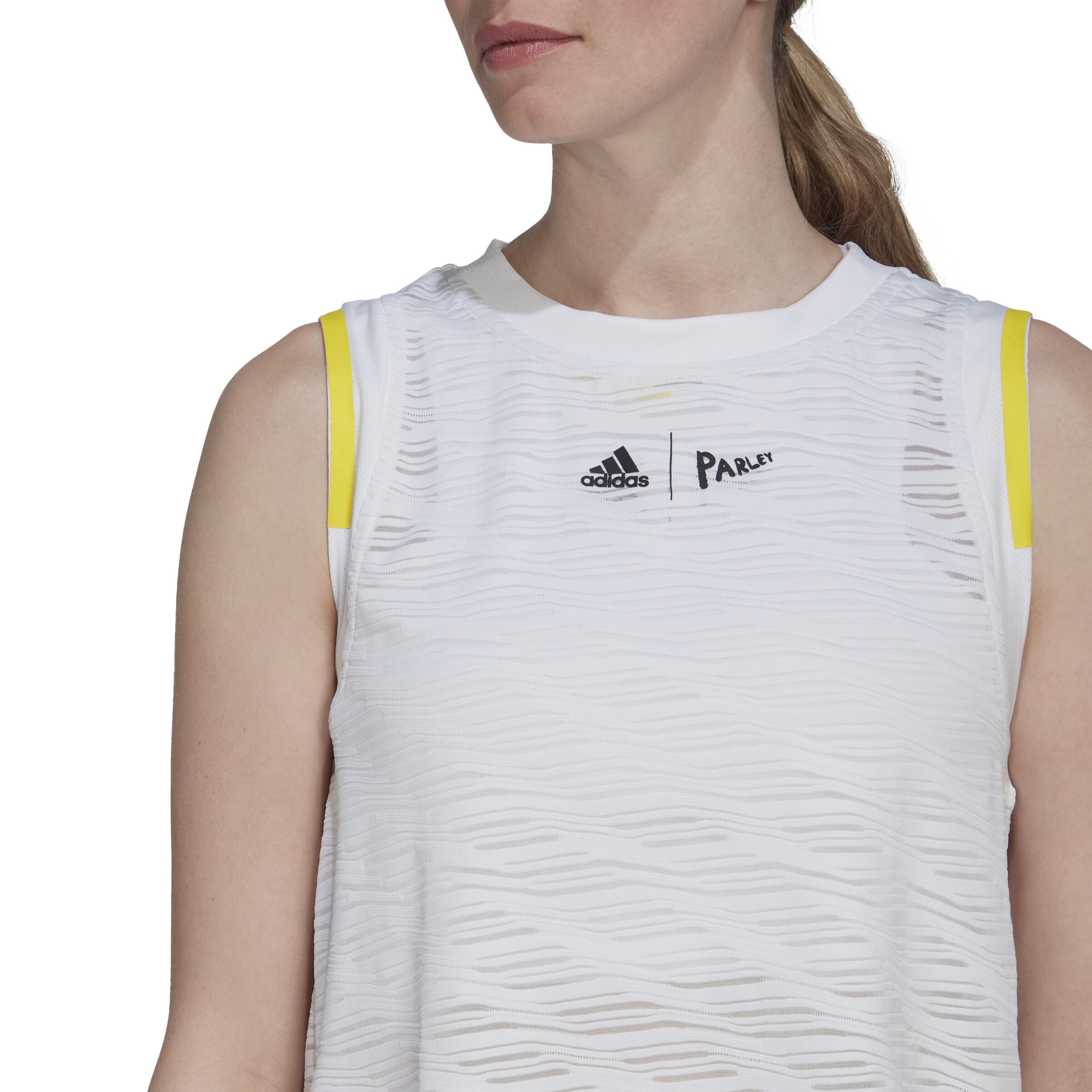 Womens adidas top sale shop