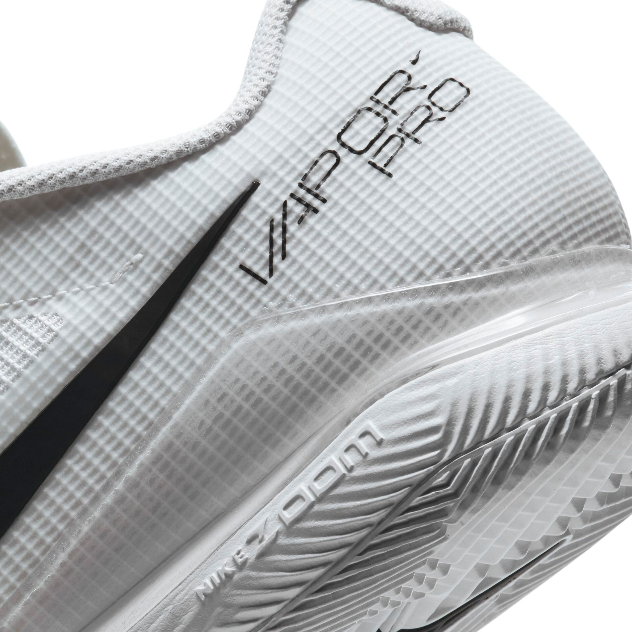 Buy Nike Air Zoom Vapor Pro All Court Shoe Men White Black online Tennis Point UK