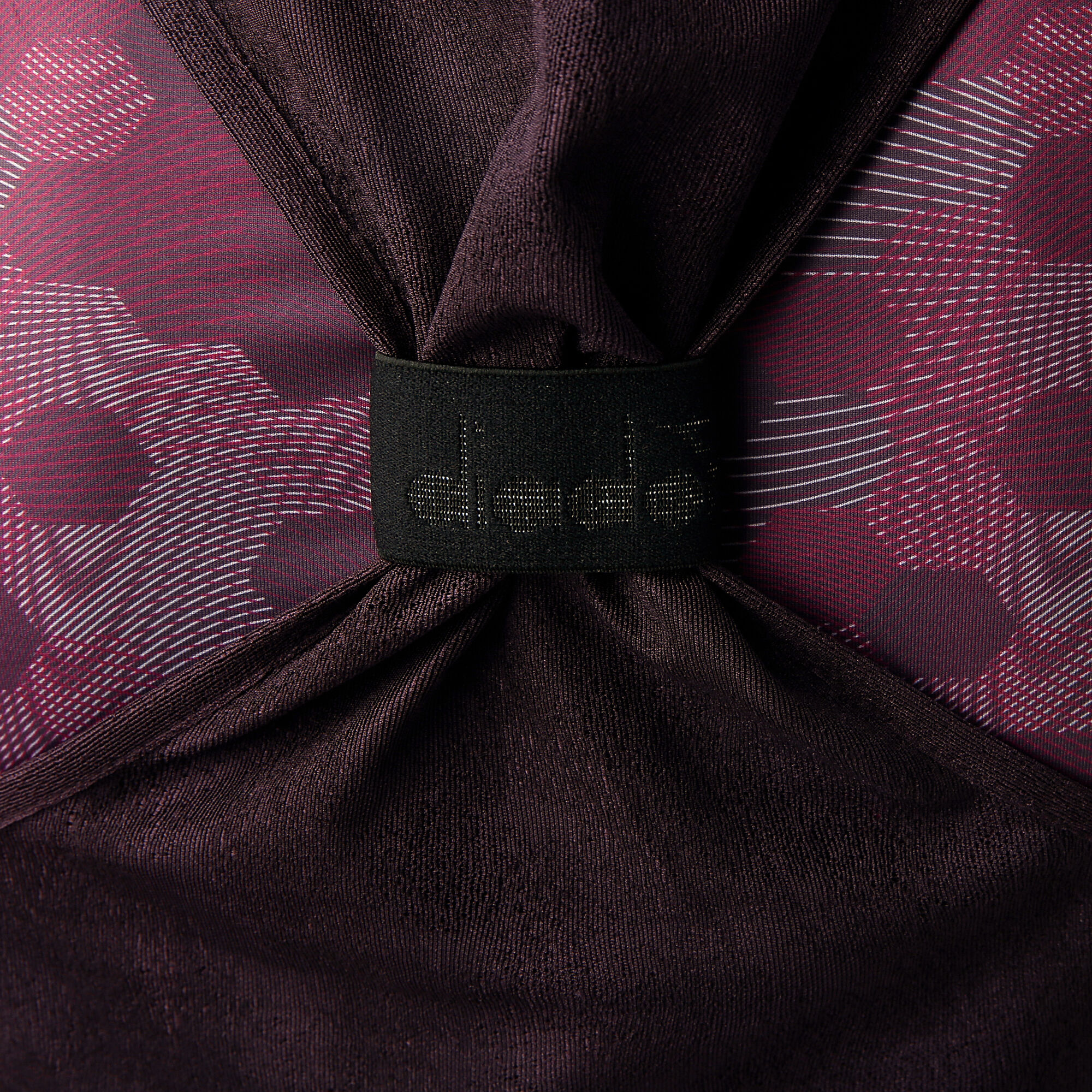 Diadora