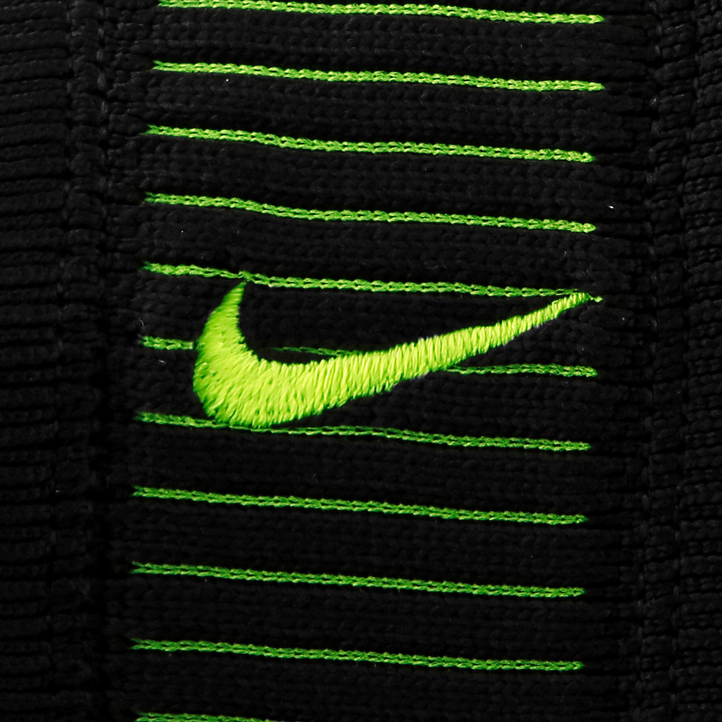 Nike wristband dri fit 2025