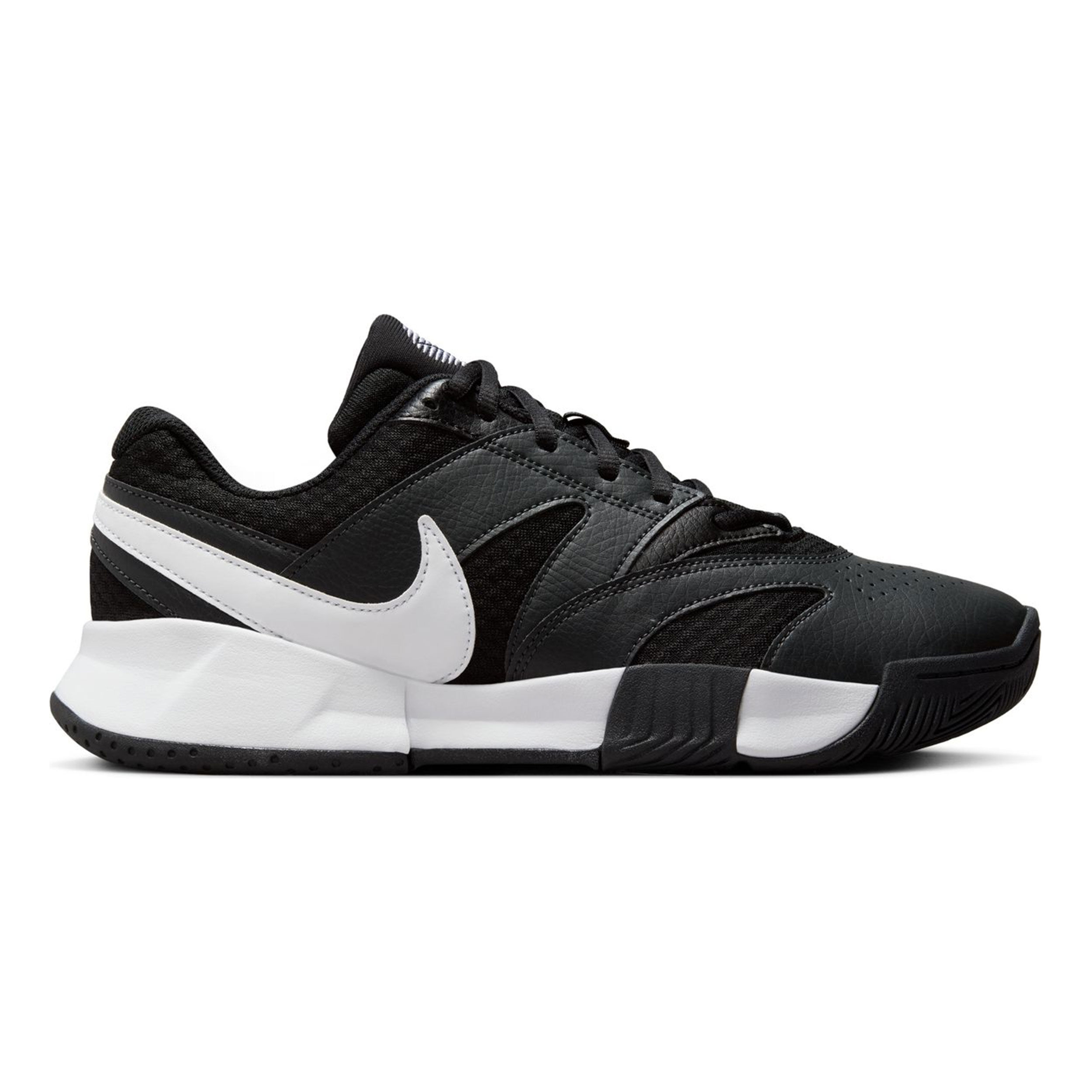 Nikes online cheap hot sale