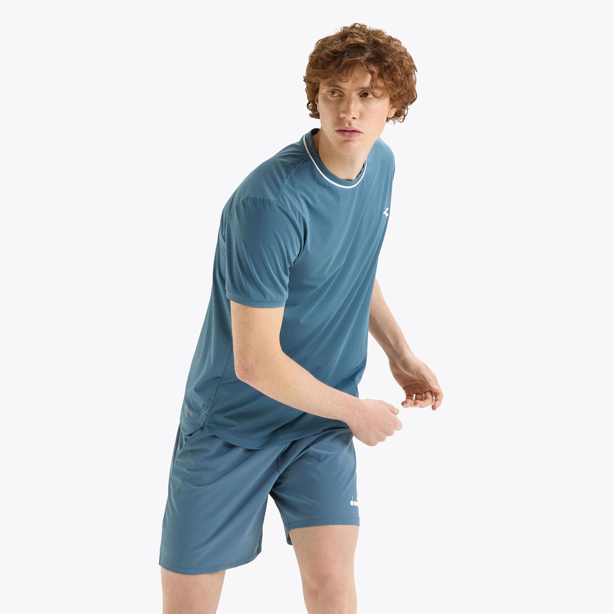 Diadora