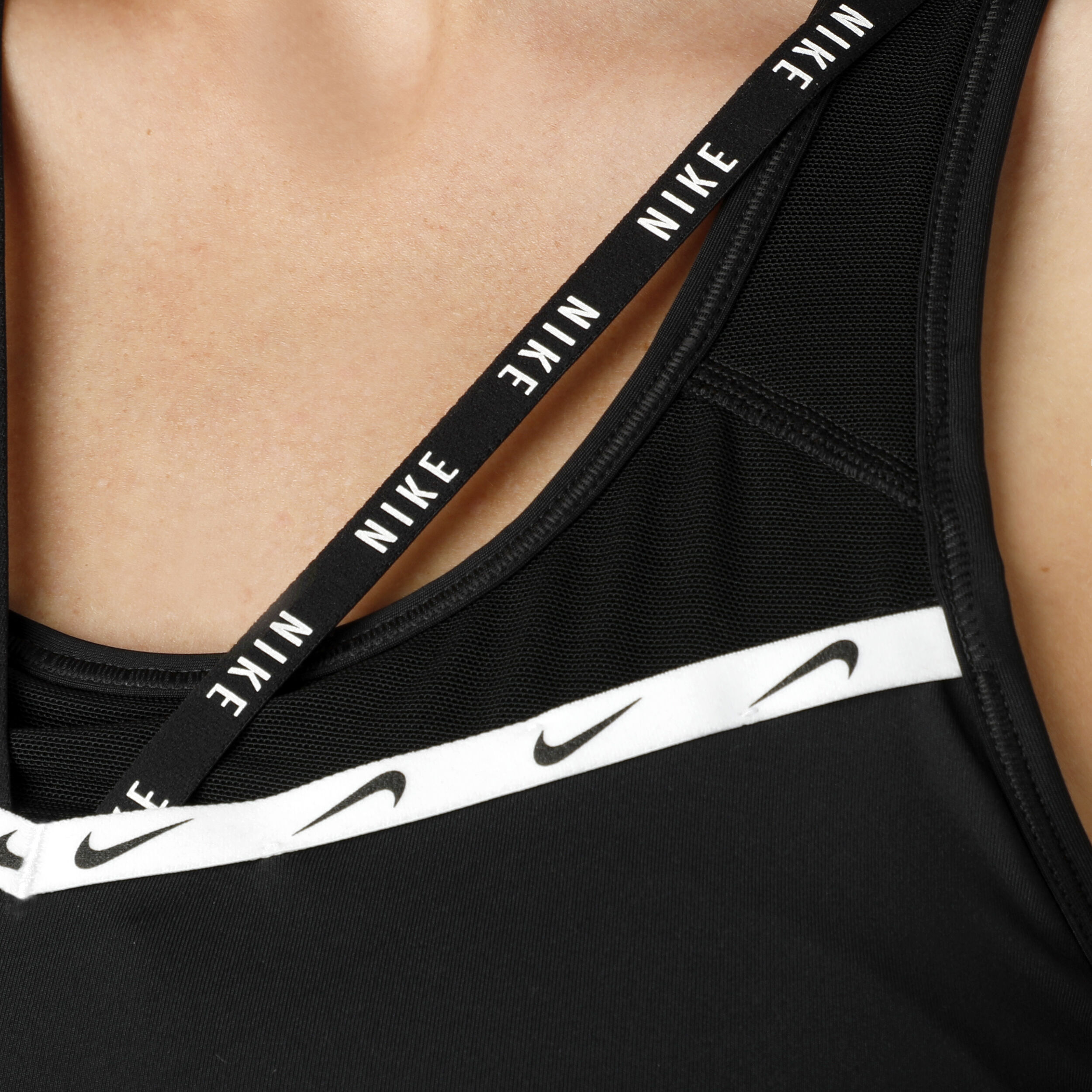 nike bra strappy