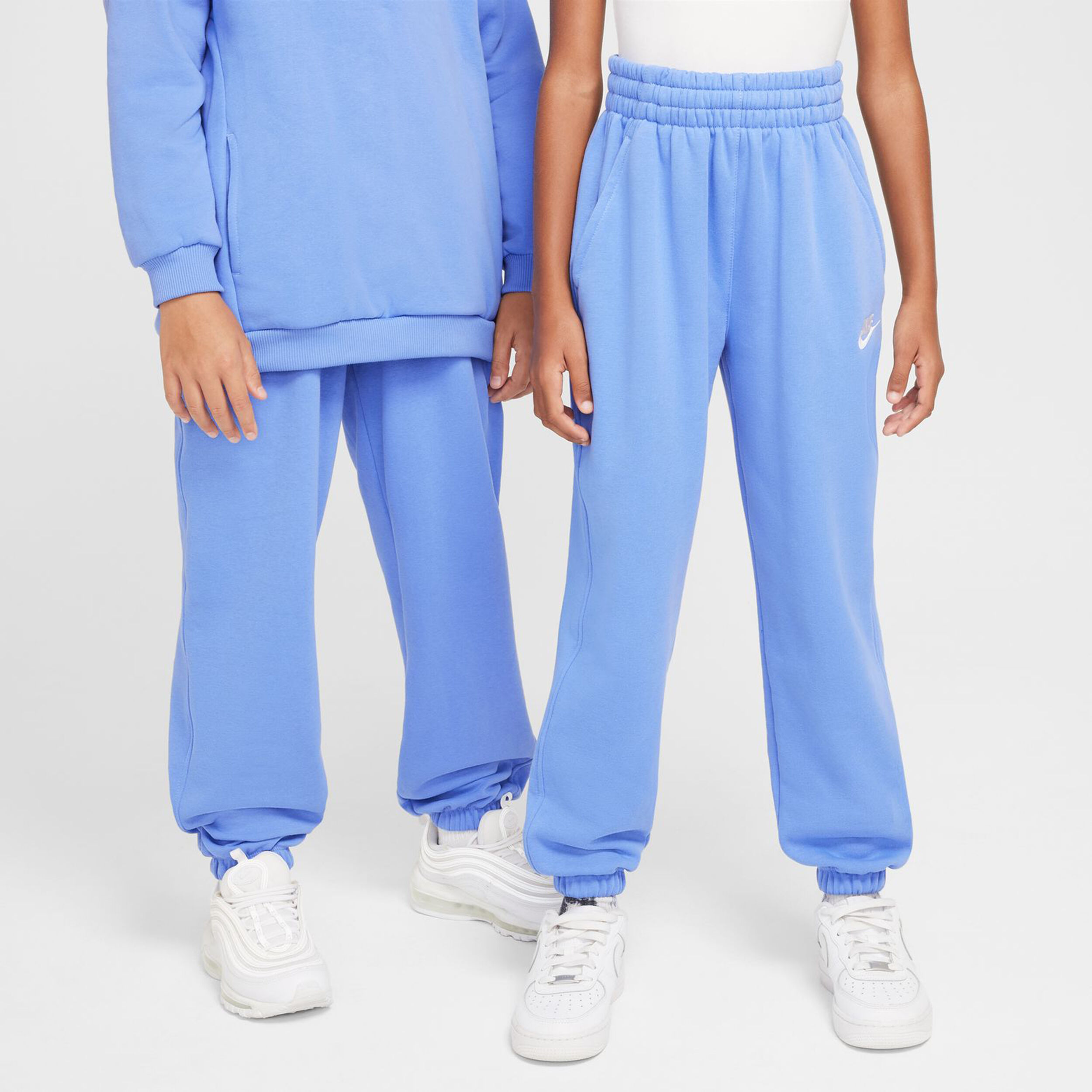 Buy Nike Club Fleece Training Pants Girls Light Blue online Tennis Point UK