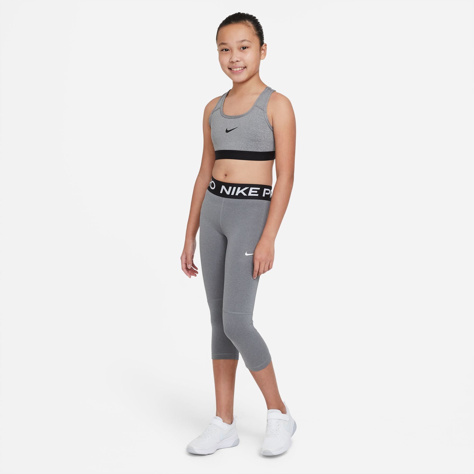 Kinder nikes sale top