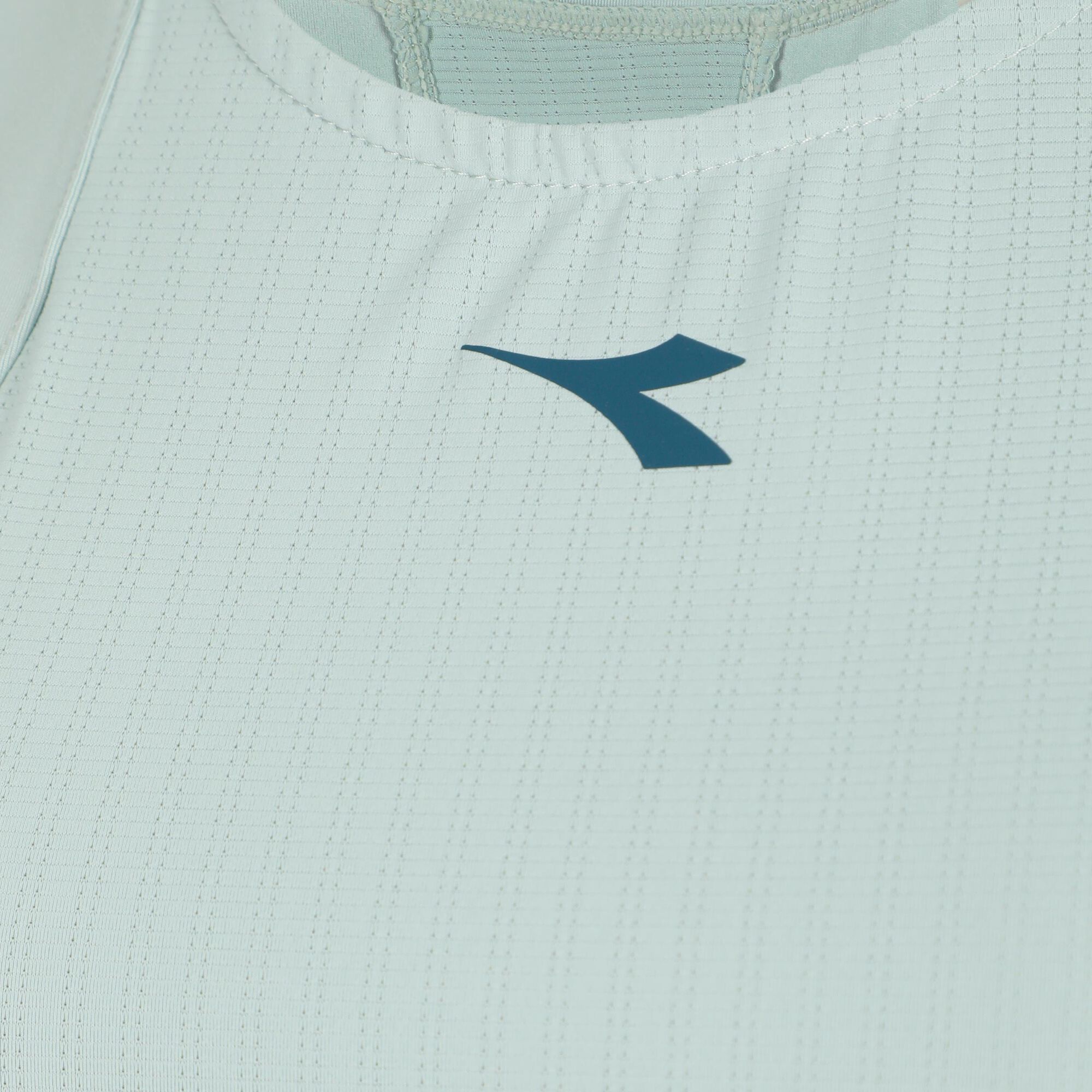 Diadora