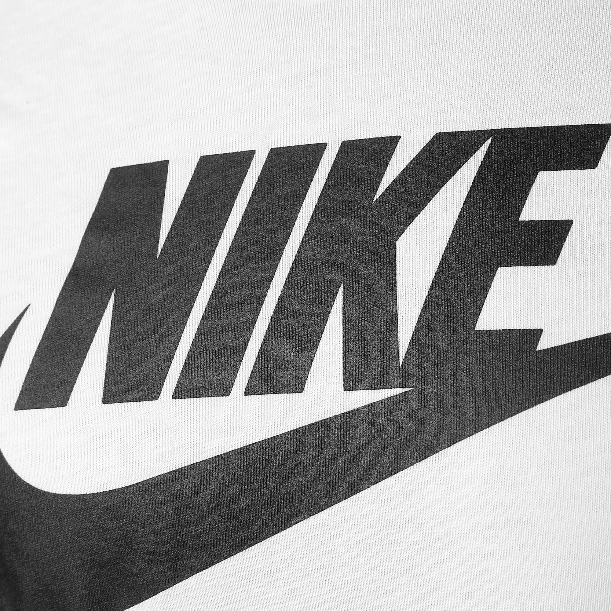 Buy Nike Sportswear T-Shirt Men White, Black online | Tennis Point UK