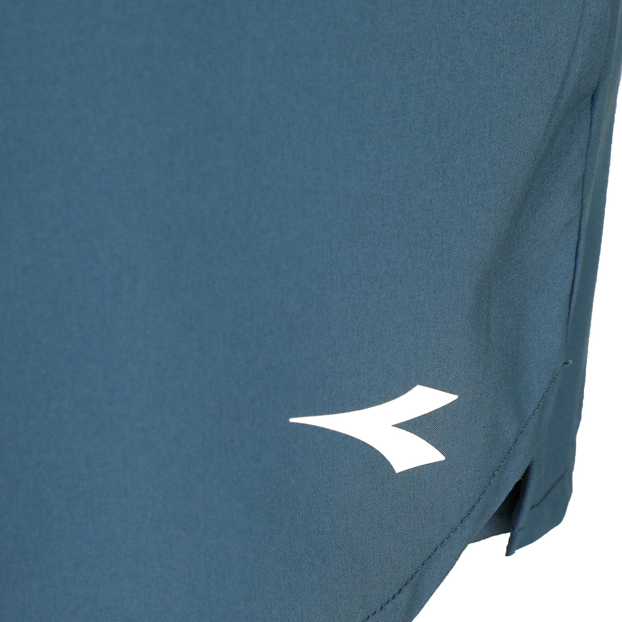 Diadora