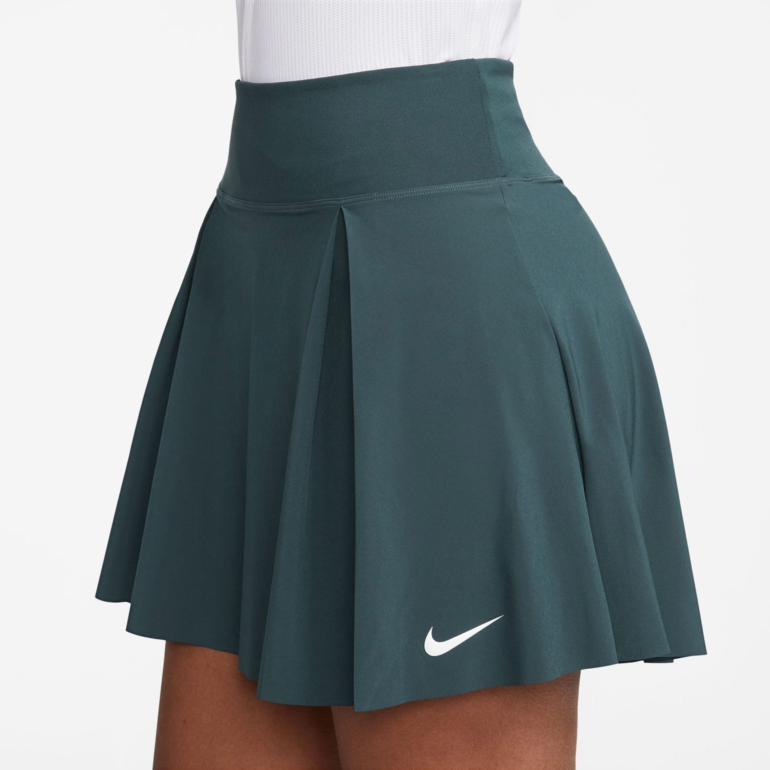 Buy Nike Dri Fit Advantage Regular Skirt Women Green White online Tennis Point UK