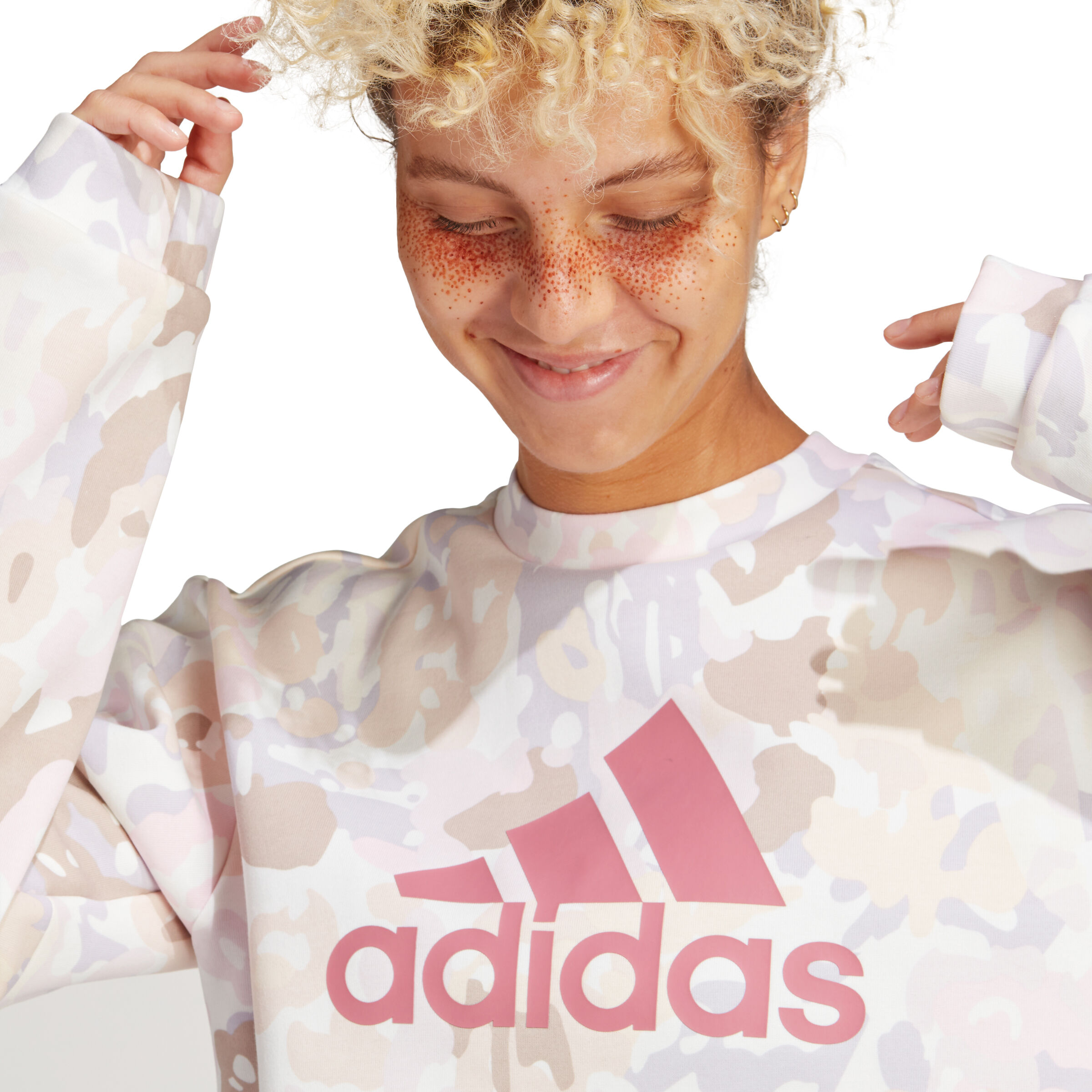 Adidas pink camo sweatshirt clearance