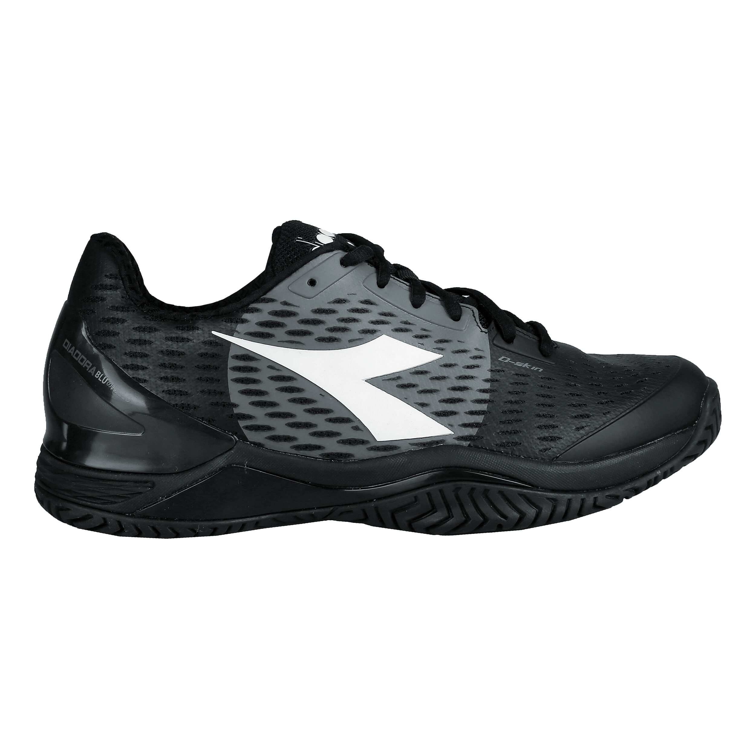 Diadora badminton hot sale