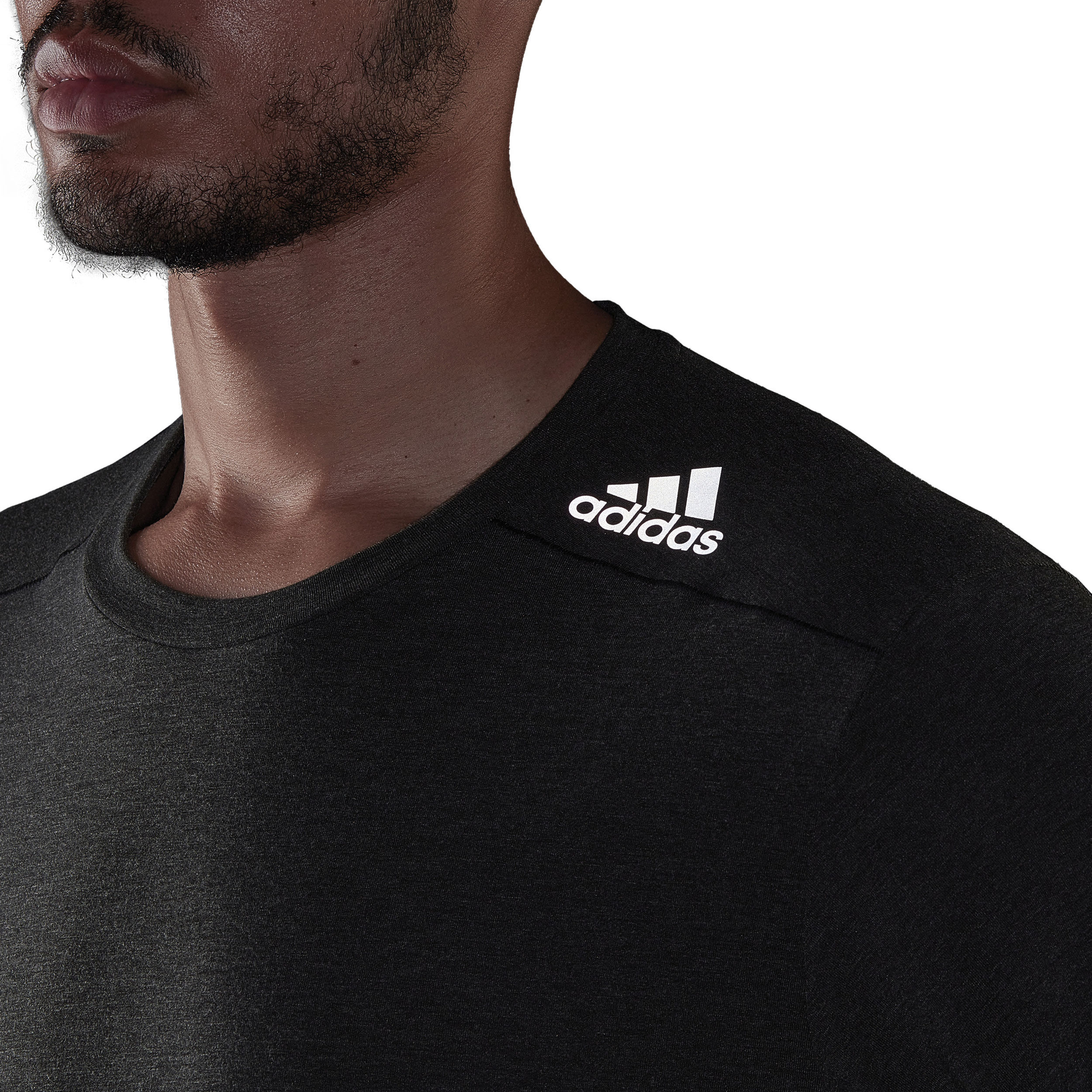 Adidas black tee shirt outlet
