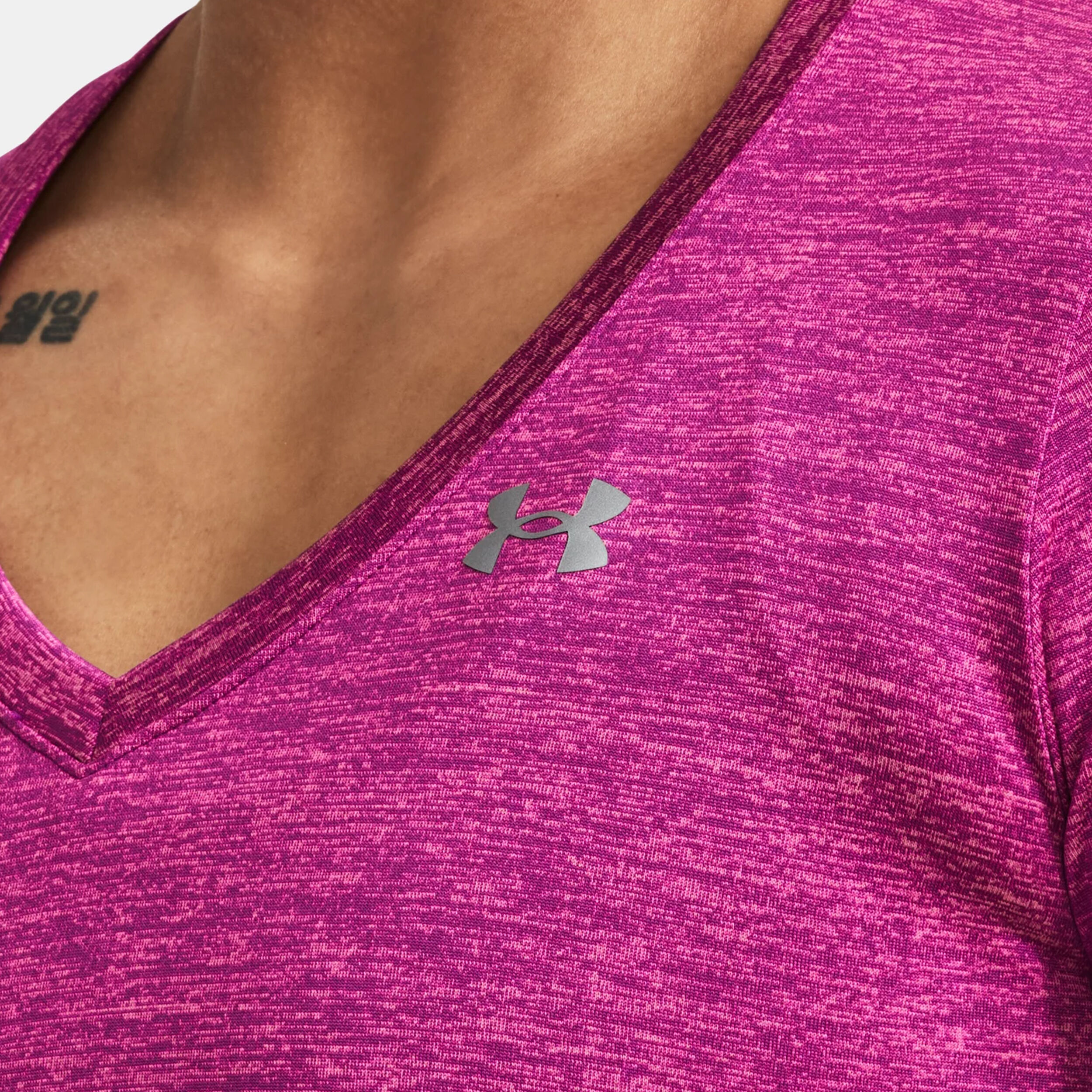 Under armour sleeveless v neck sales