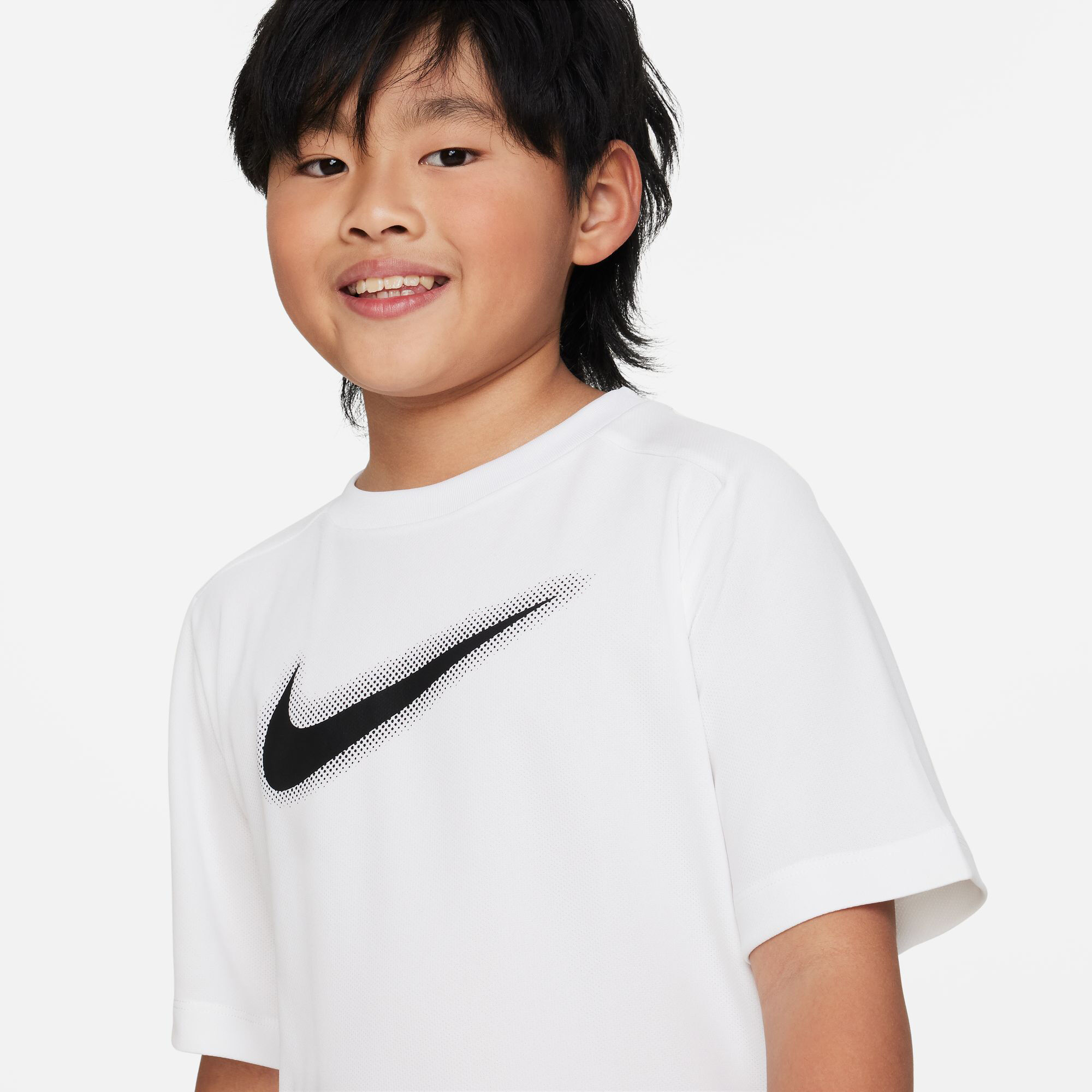 Boys white nike tshirt shop