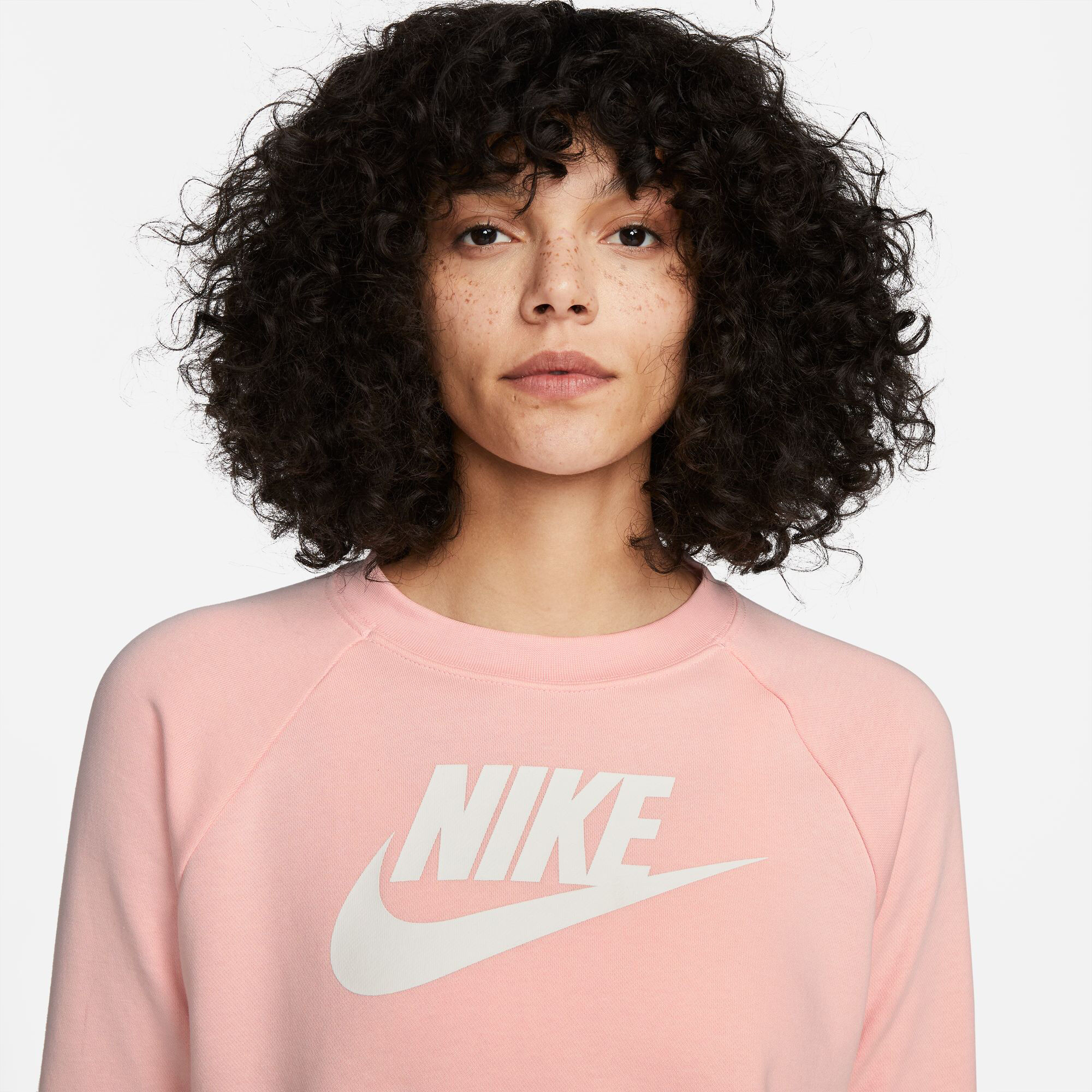 Nike essential store crew sweatshirt