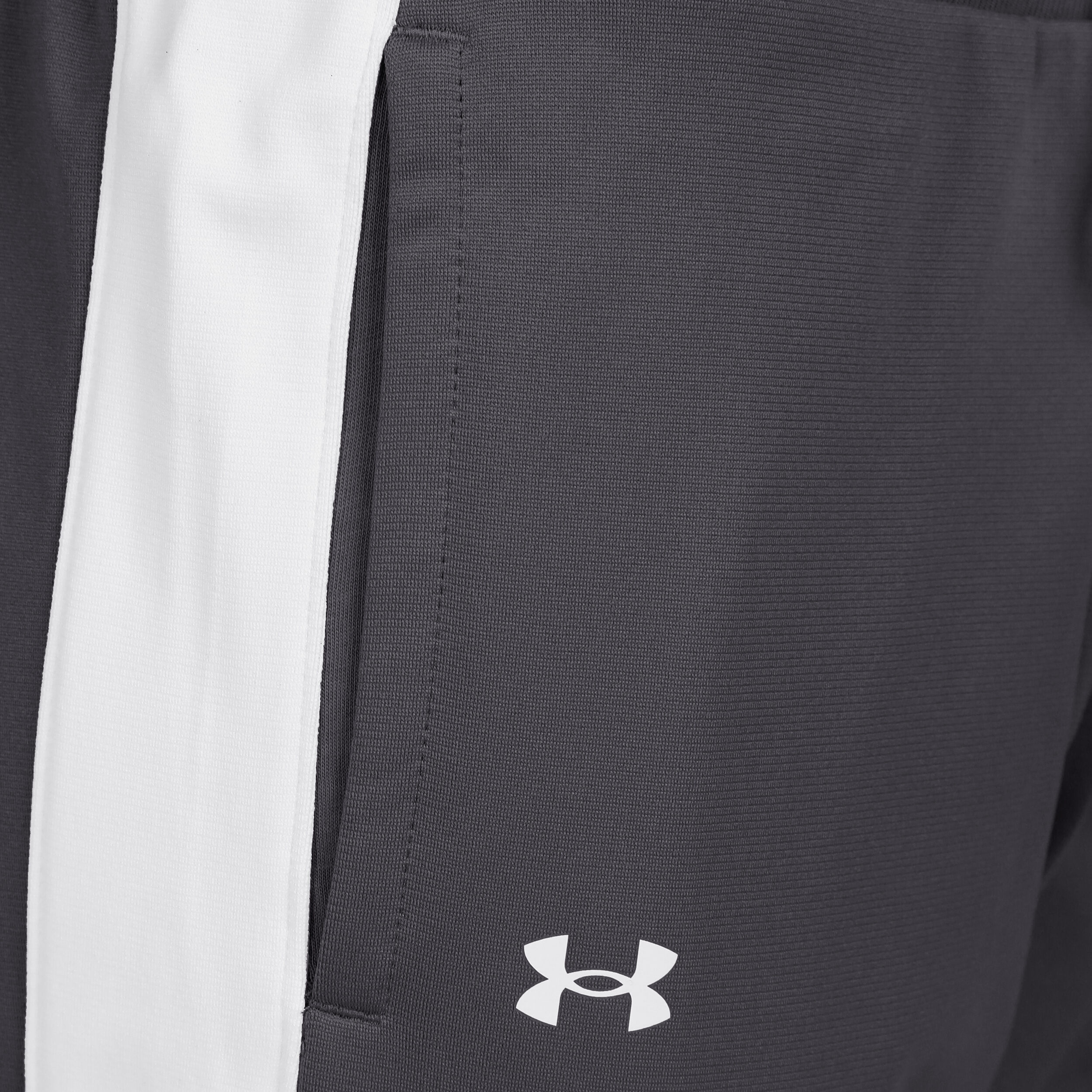 Under armour vital woven pants 2025
