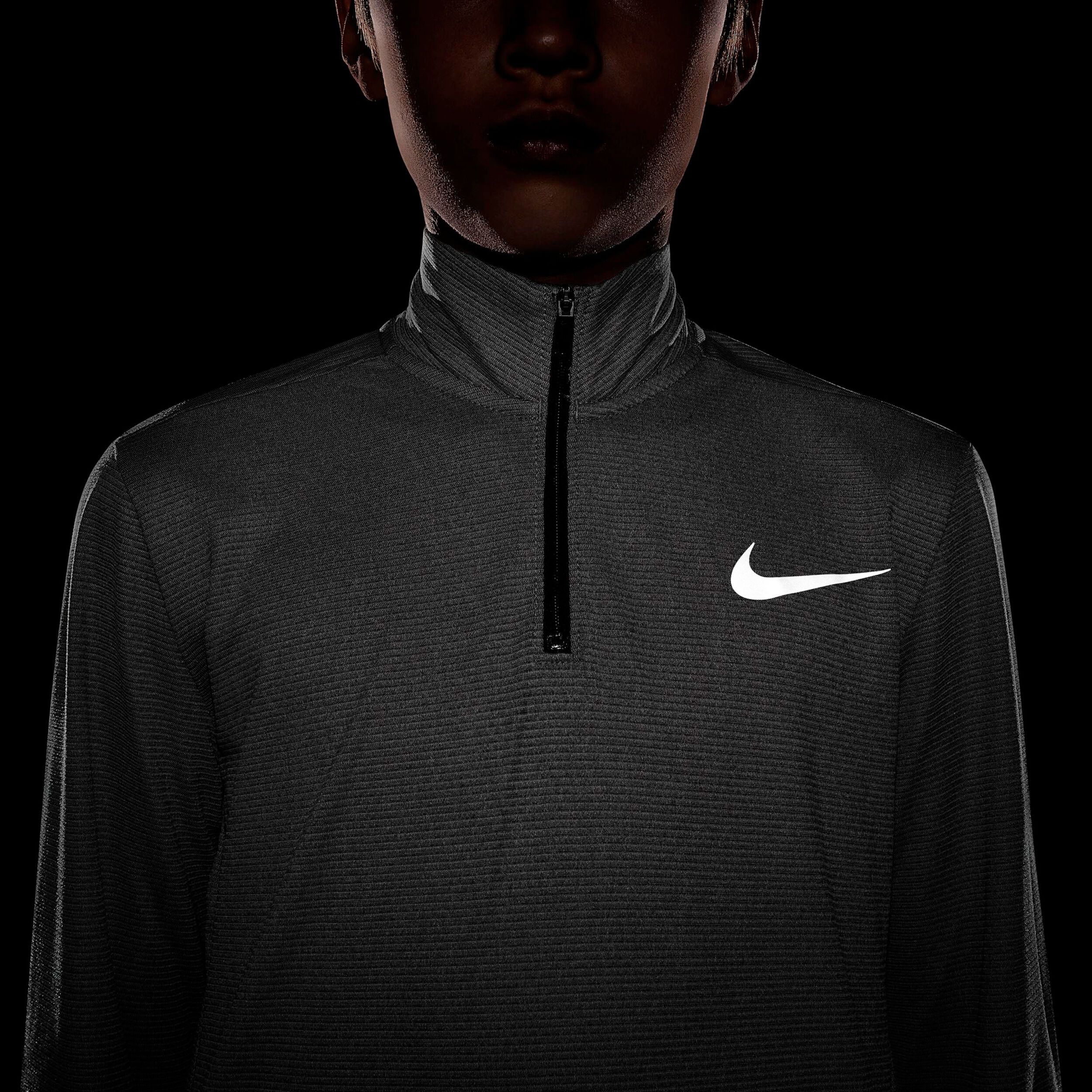Boys nike quarter zip deals