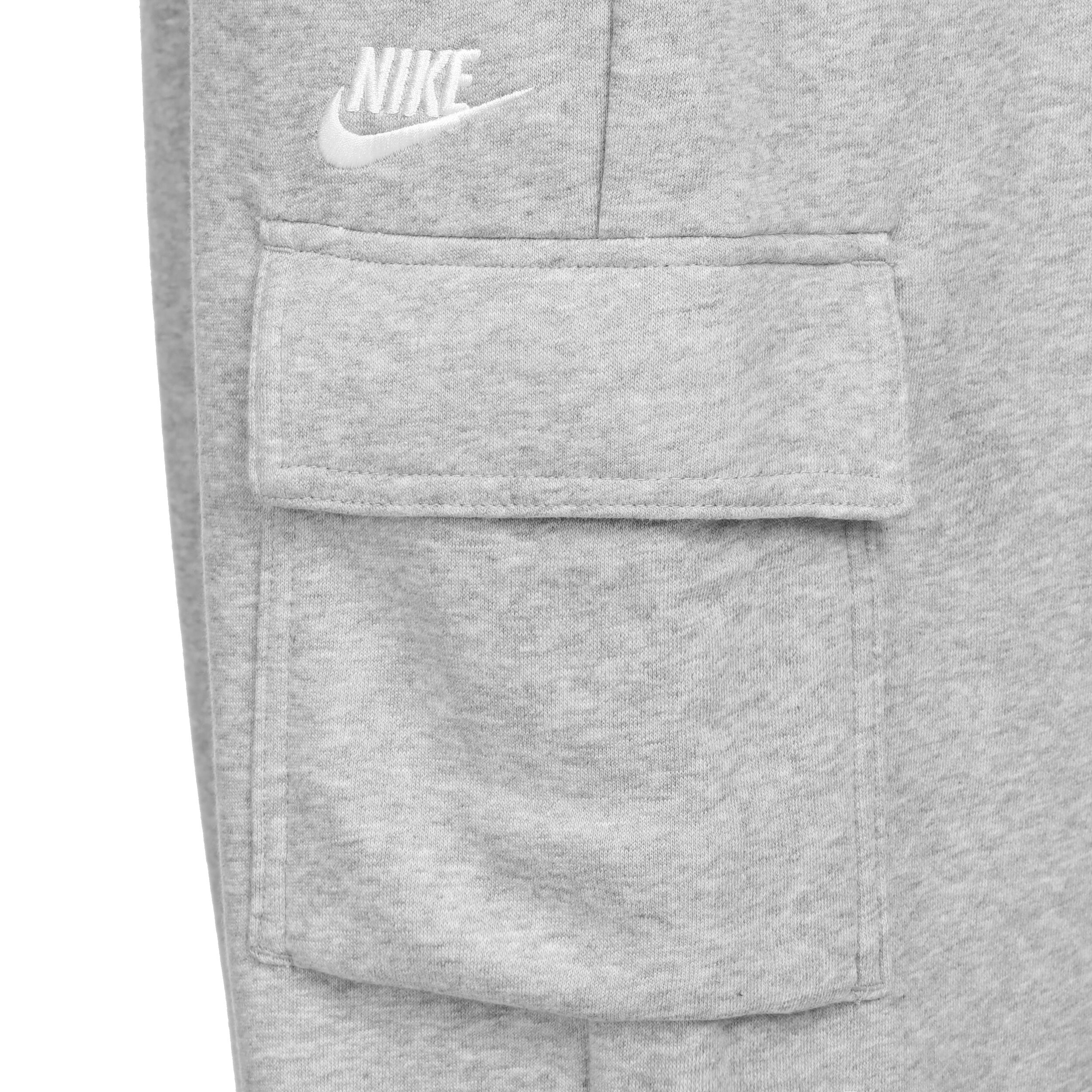 Nike club best sale cargo pants