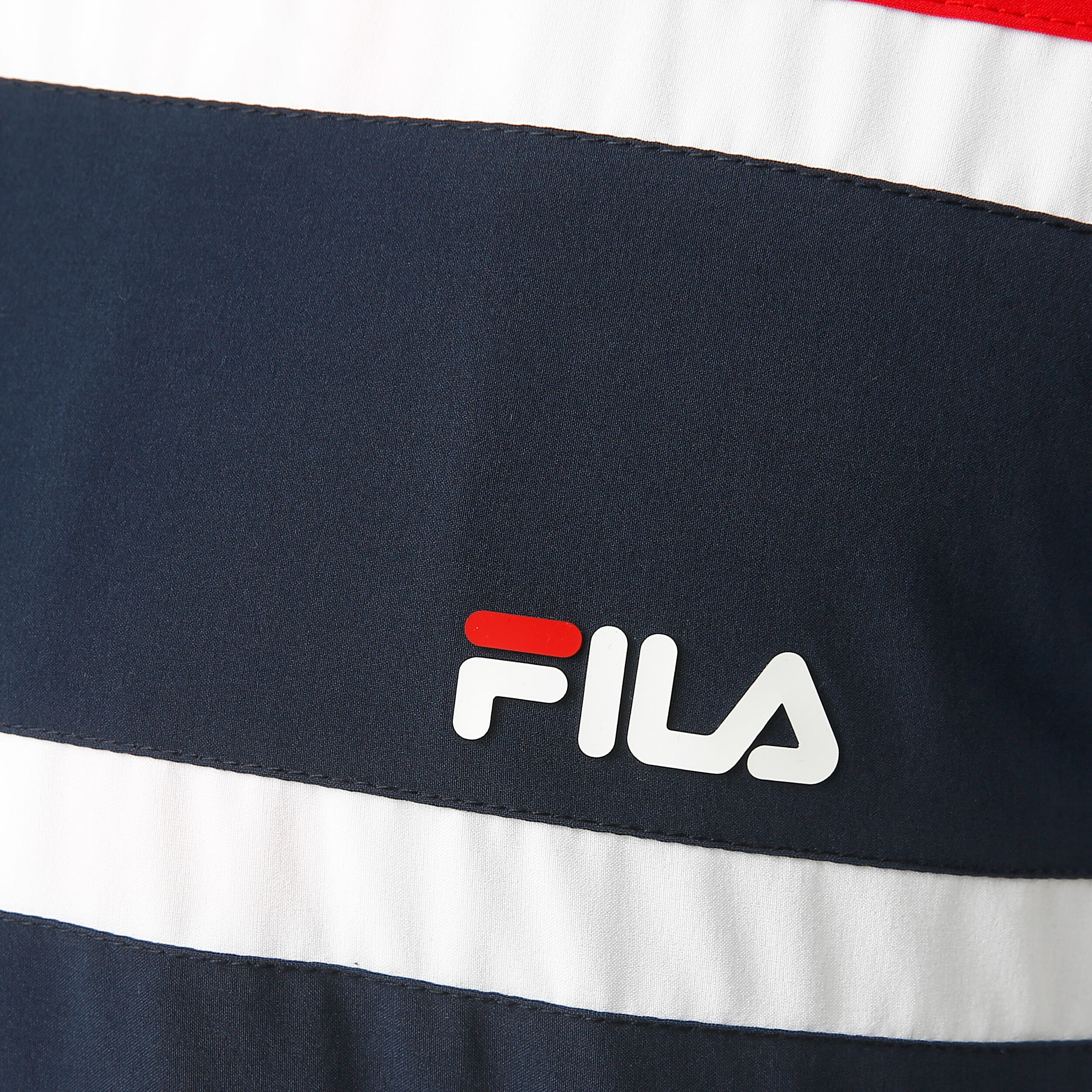 Fila suit theo online