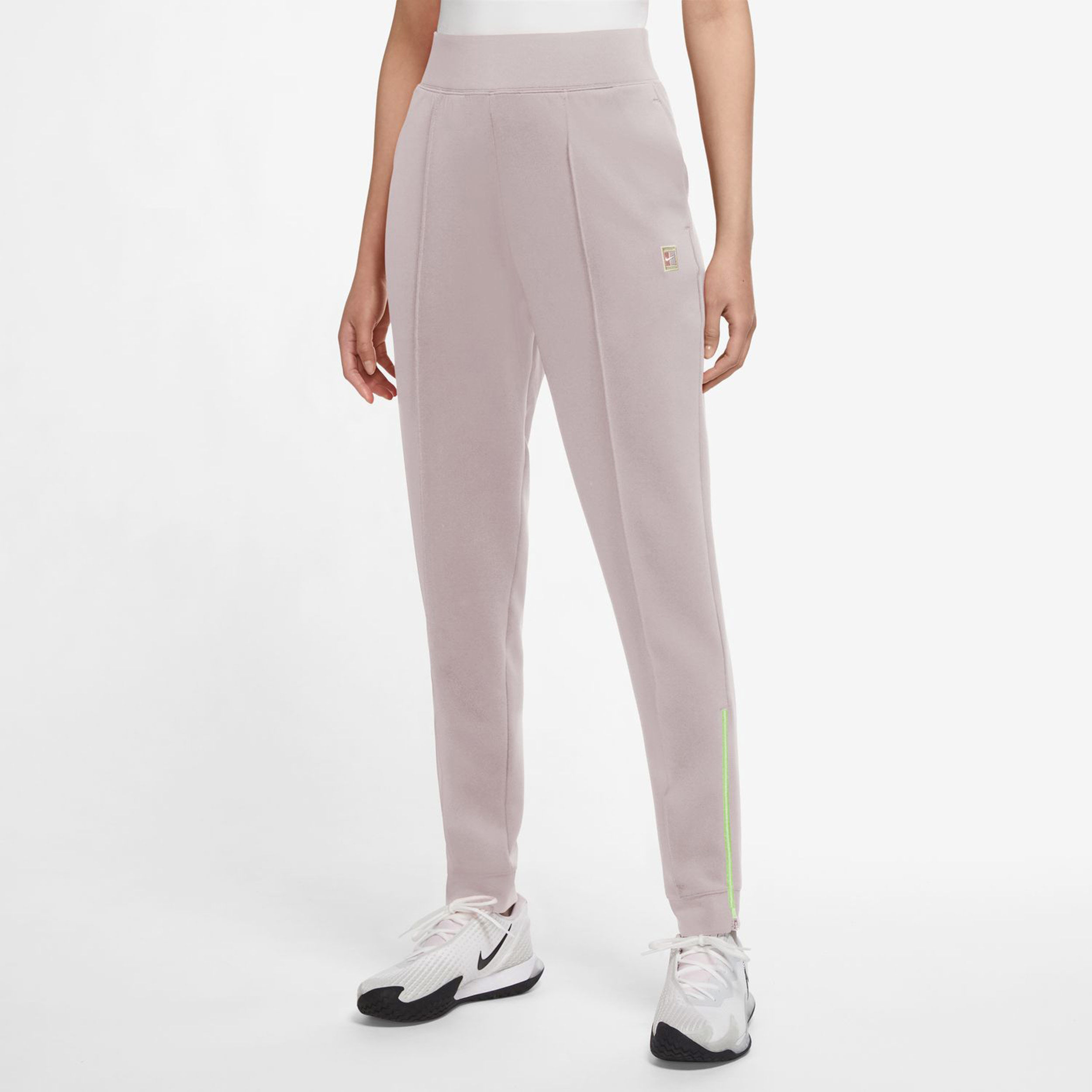 Nike women's slim fit sweatpants top