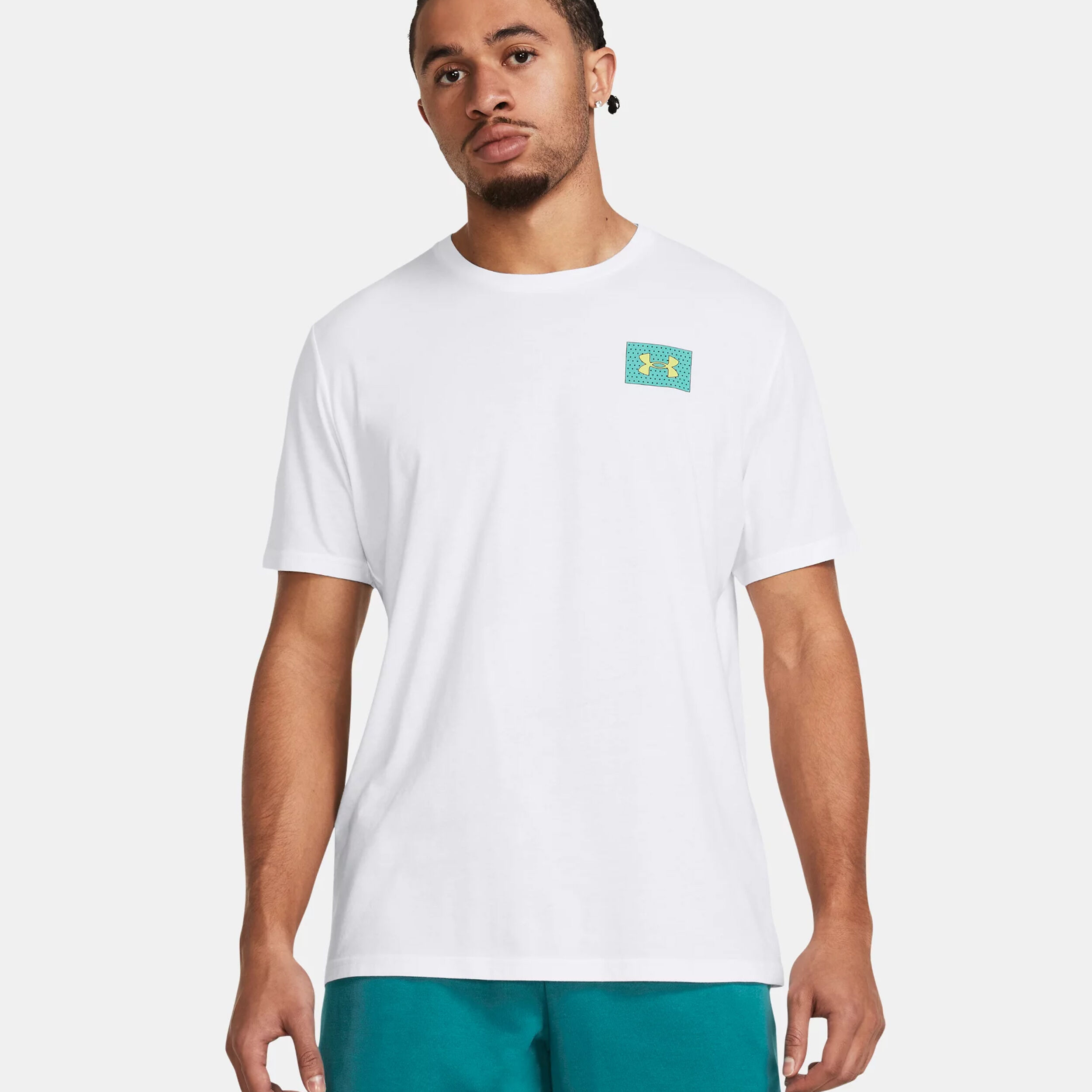 Under armour cheap blocked t shirt