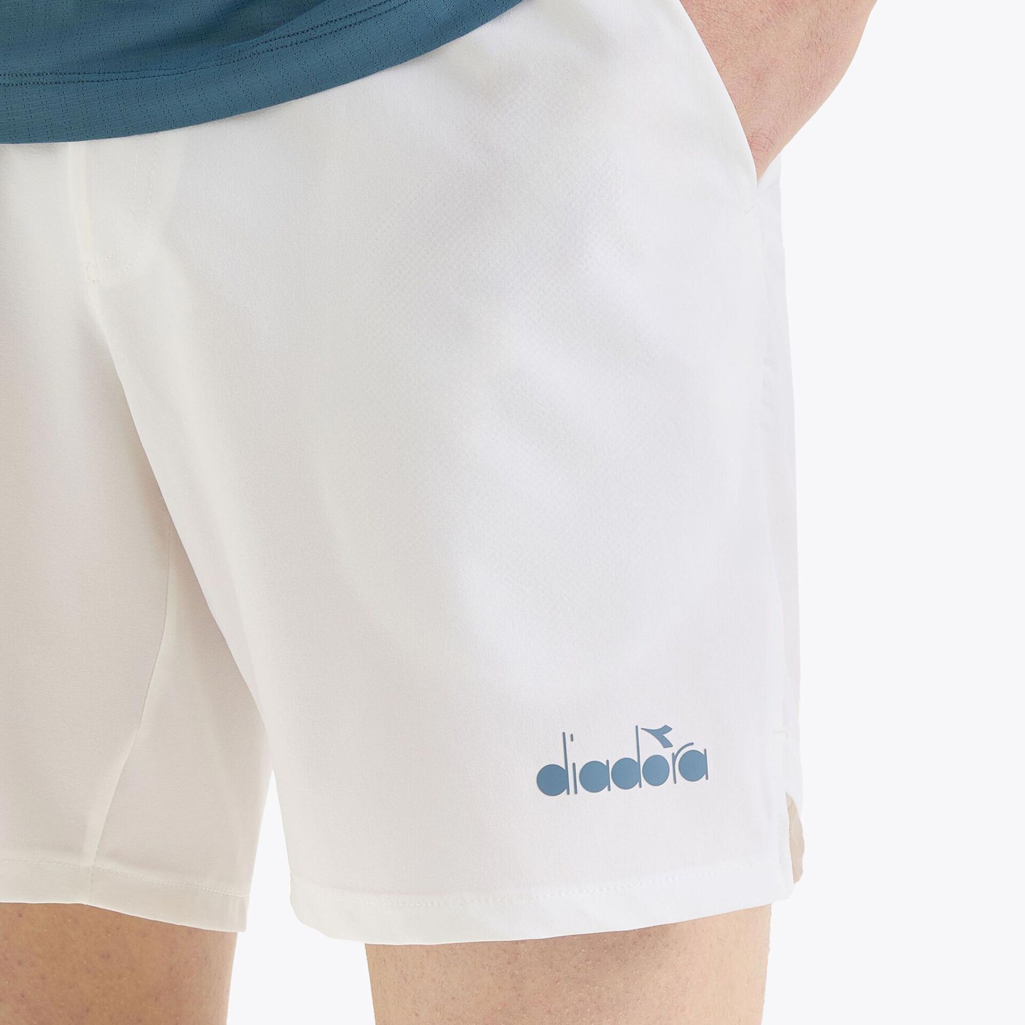 Diadora