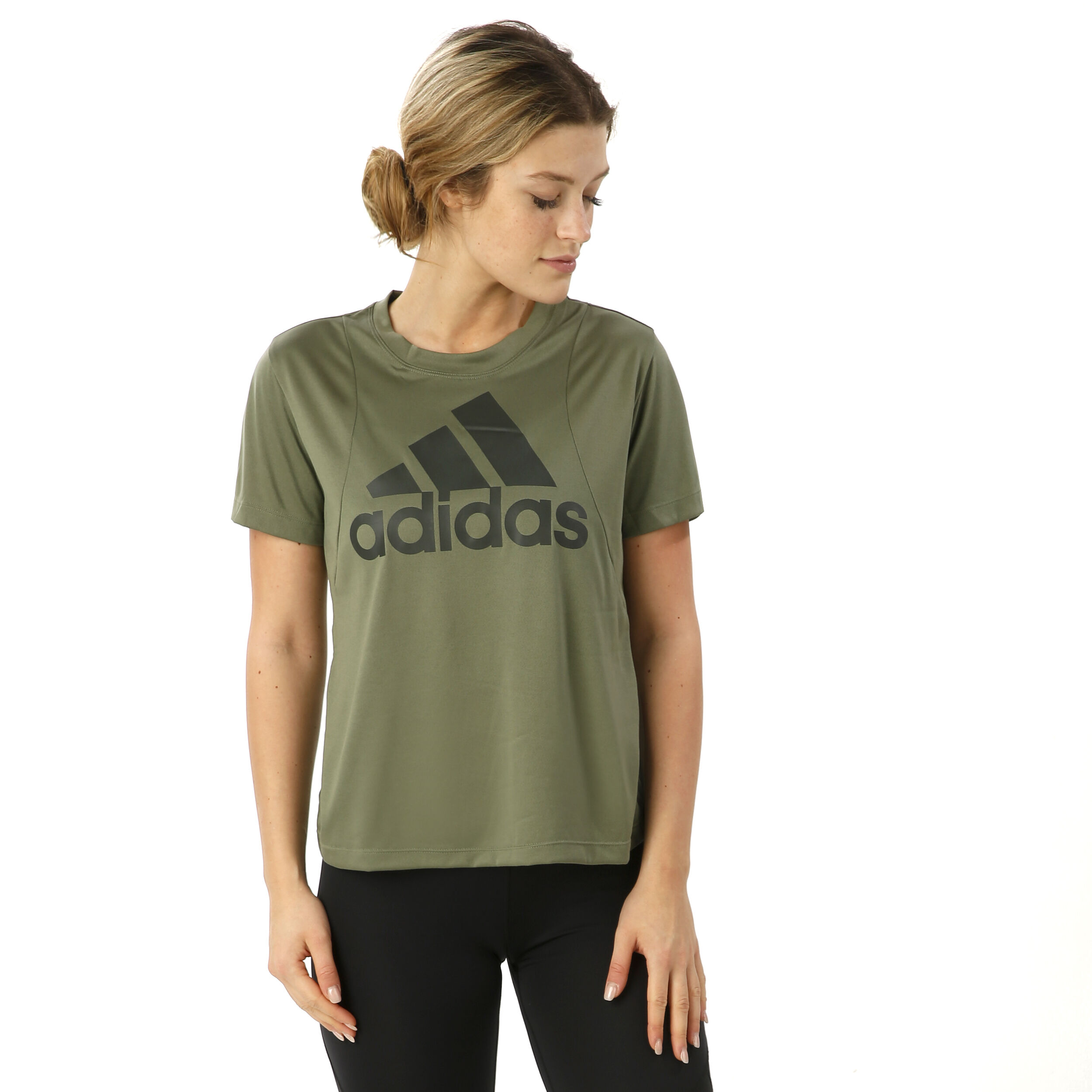 Badge of sport classic tee hotsell