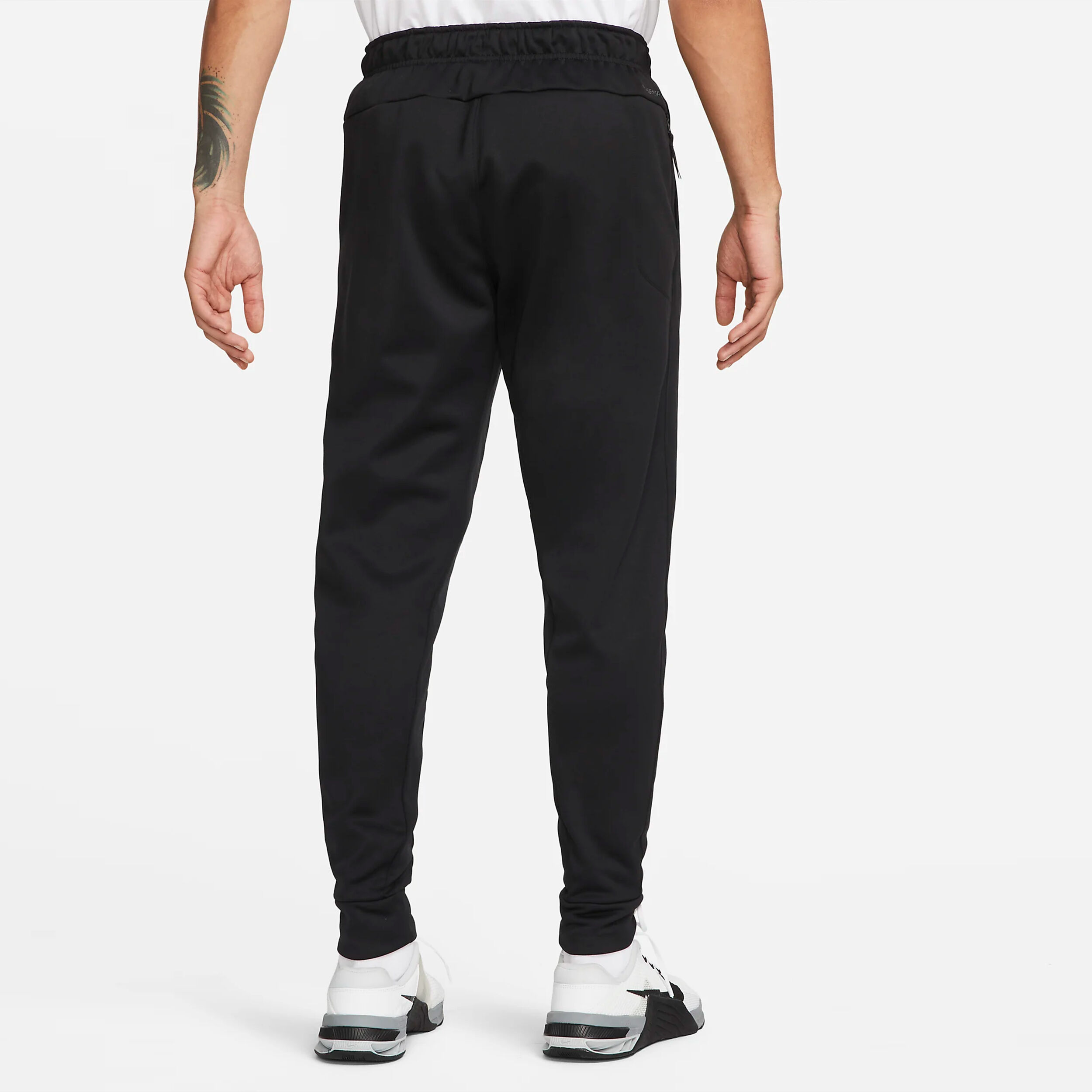 Buy Nike Therma Fit Training Pants Men Black online Tennis Point UK