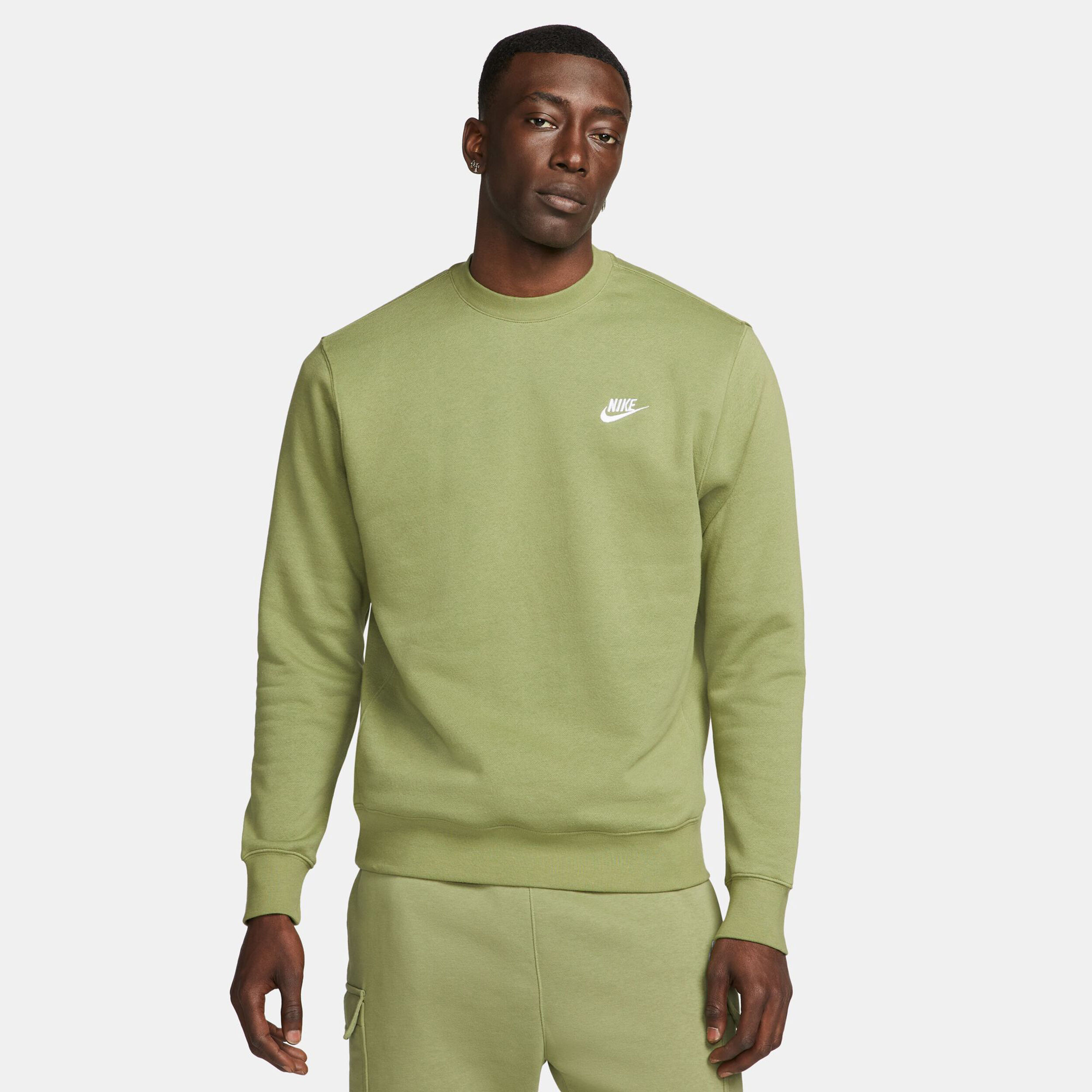 Nike club clearance sweatshirt green