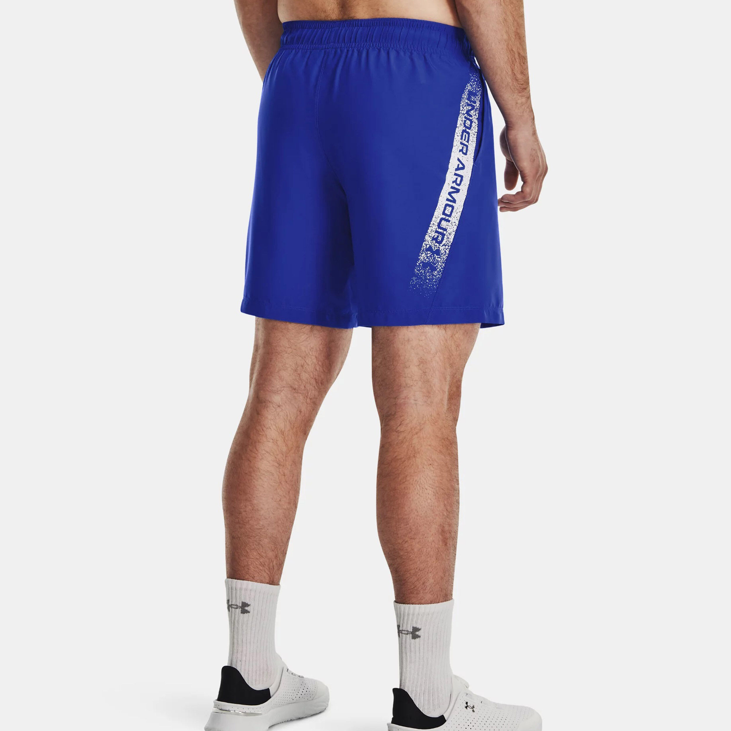 Under armour graphic store woven shorts