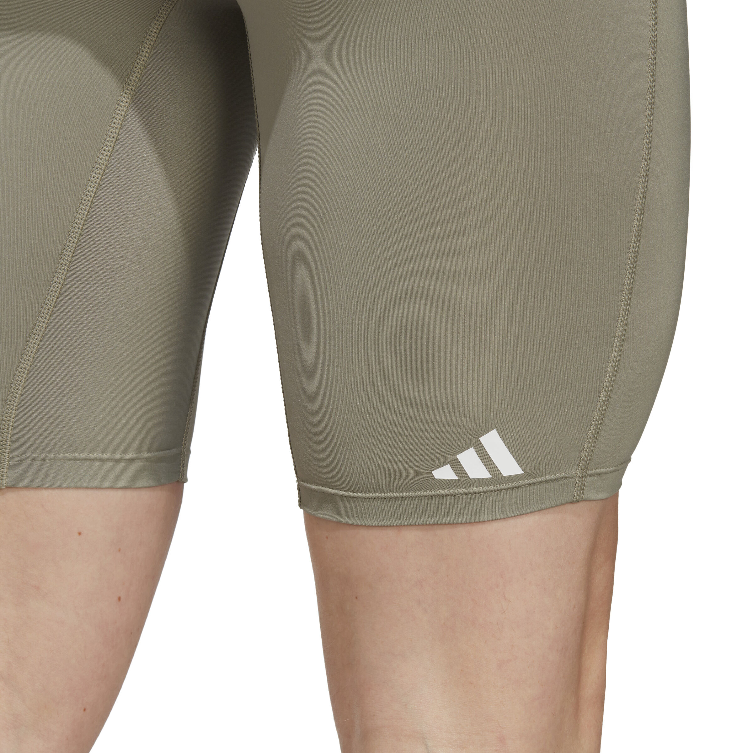 Adidas clearance advantage tight