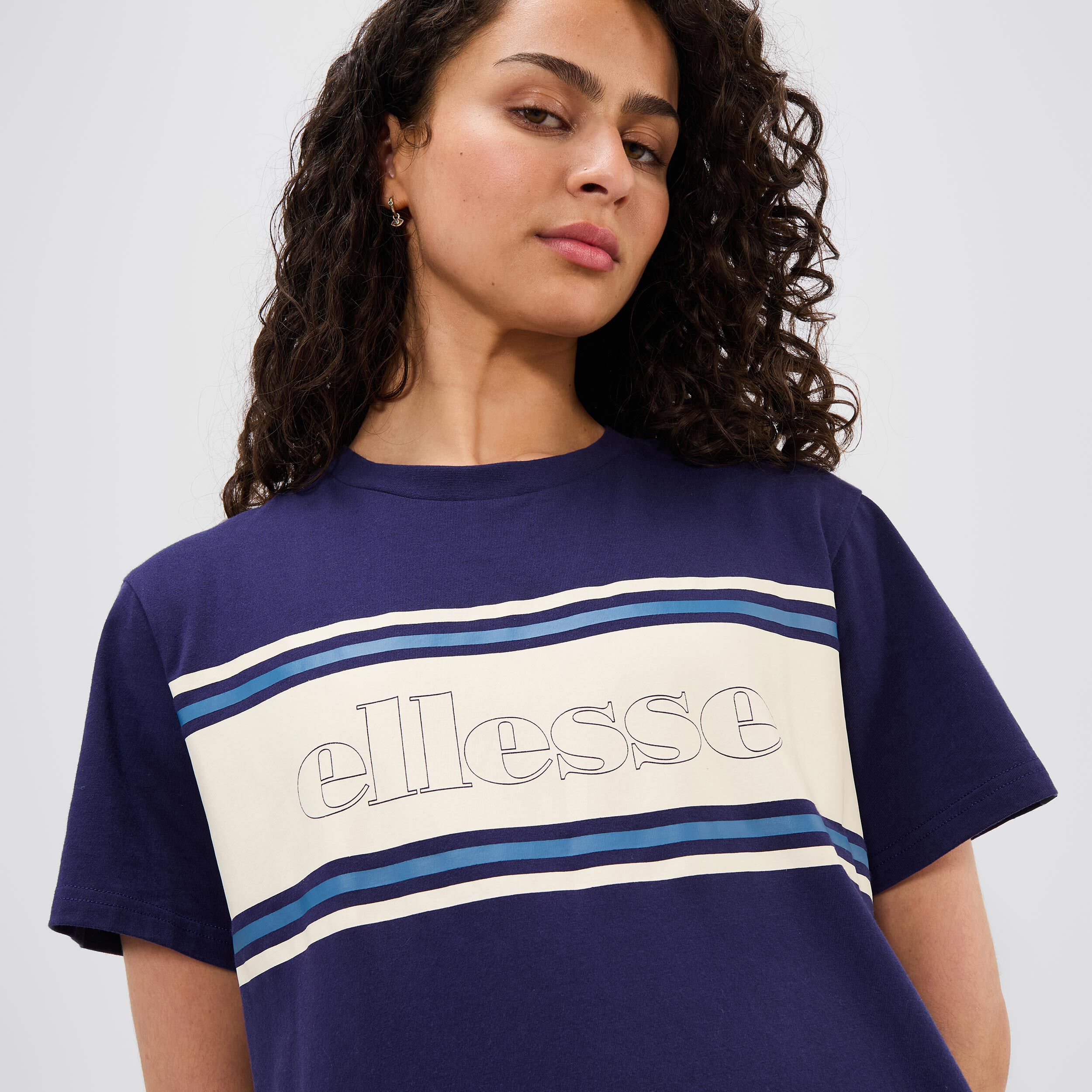 Ellesse t shirt sale outlet