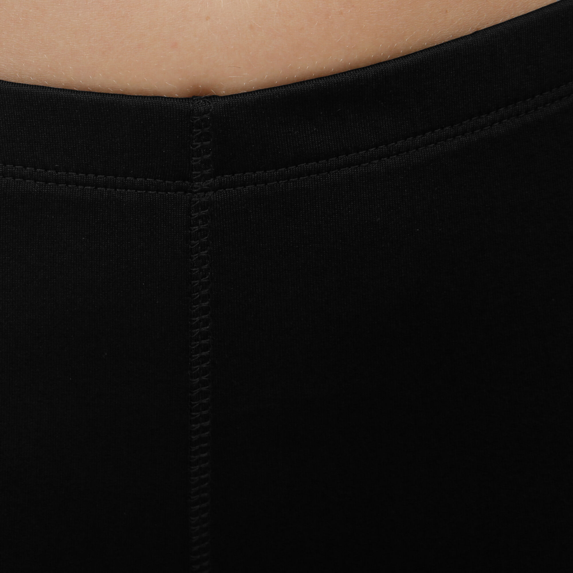 Buy Limited Sports Tight Ball Shorts Women Black online | Tennis Point UK