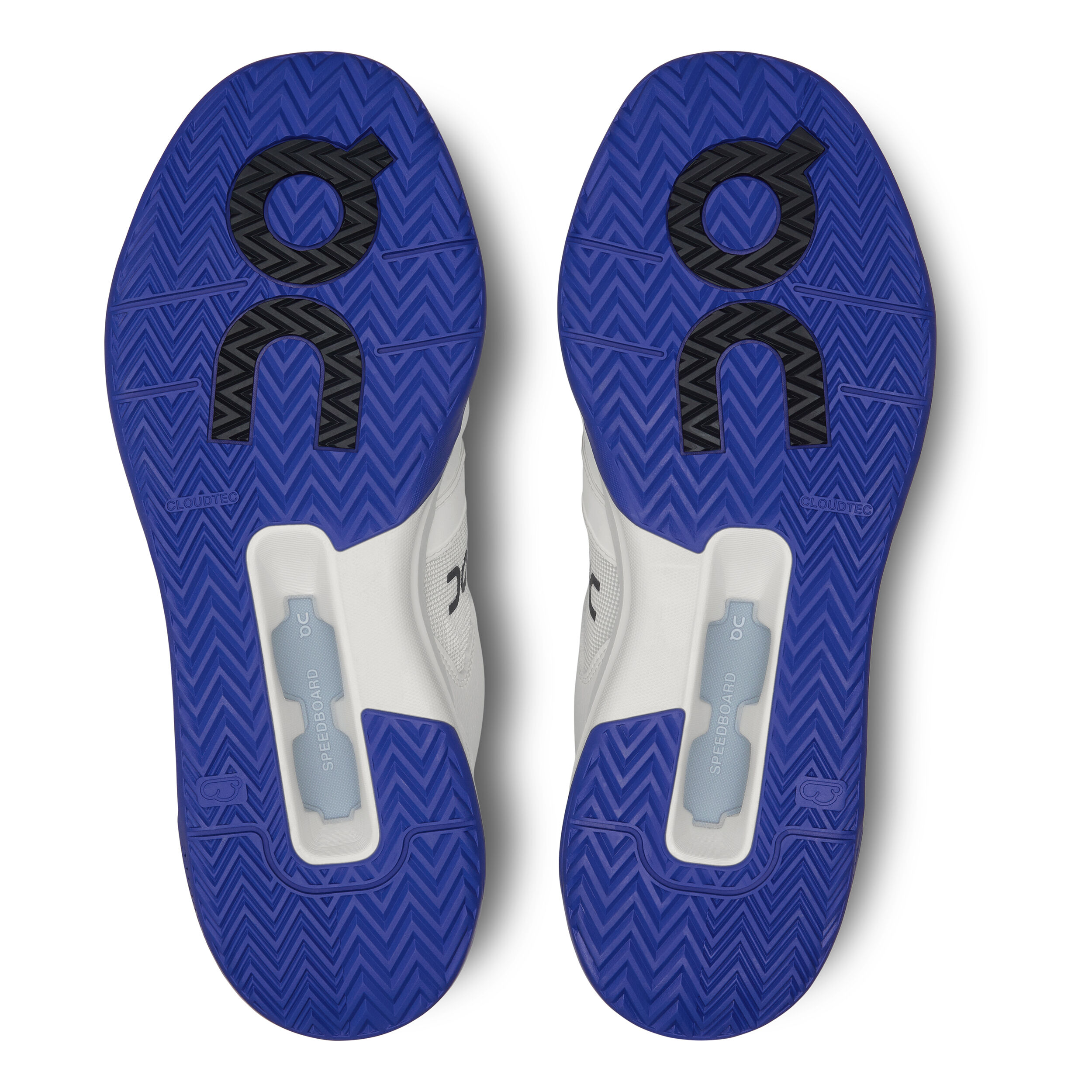 Buy On The Roger Clubhouse Pro All Court Shoe Men White Dark Blue online Tennis Point UK
