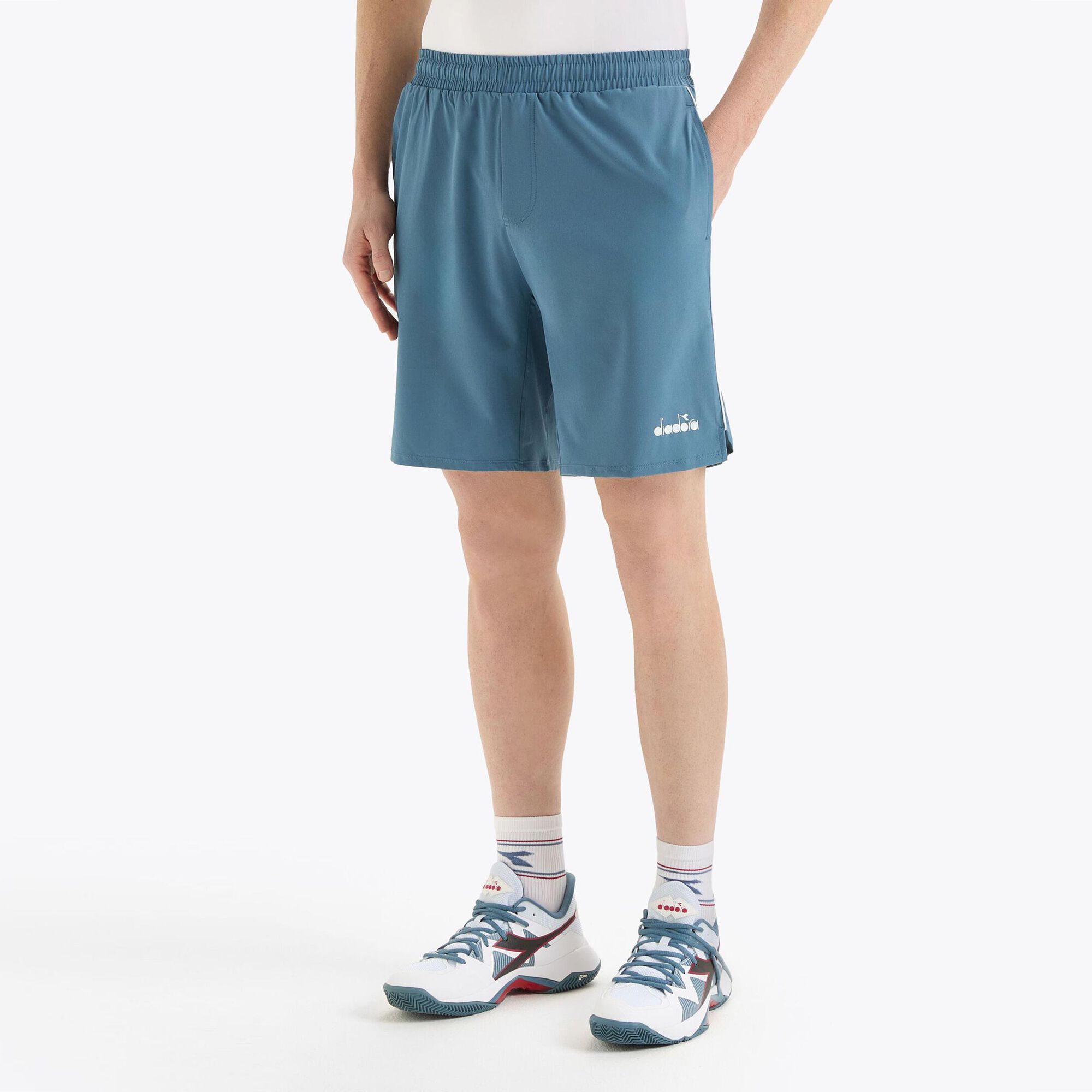 Diadora