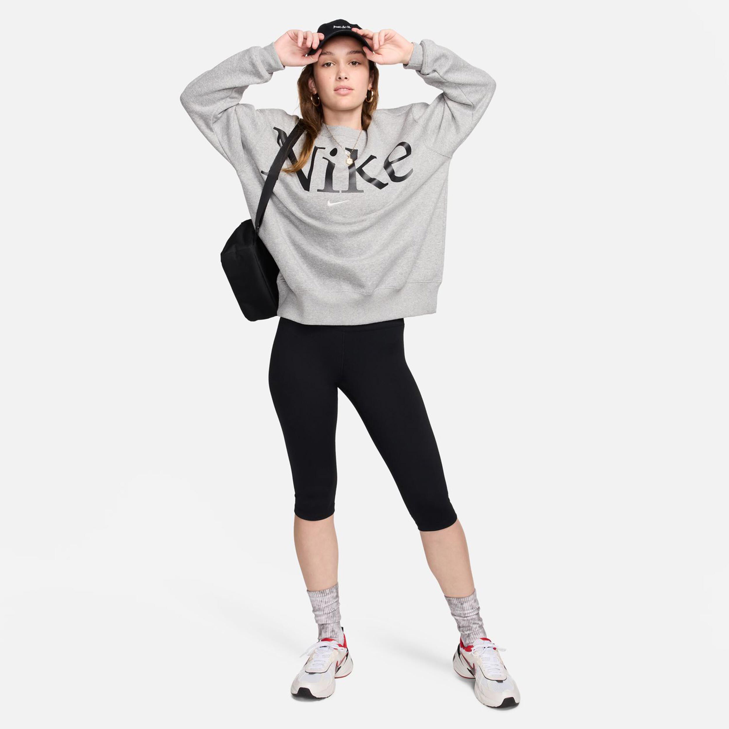 Buy Nike Dri Fit One High Waisted Capri Tight Women Black online Tennis Point UK